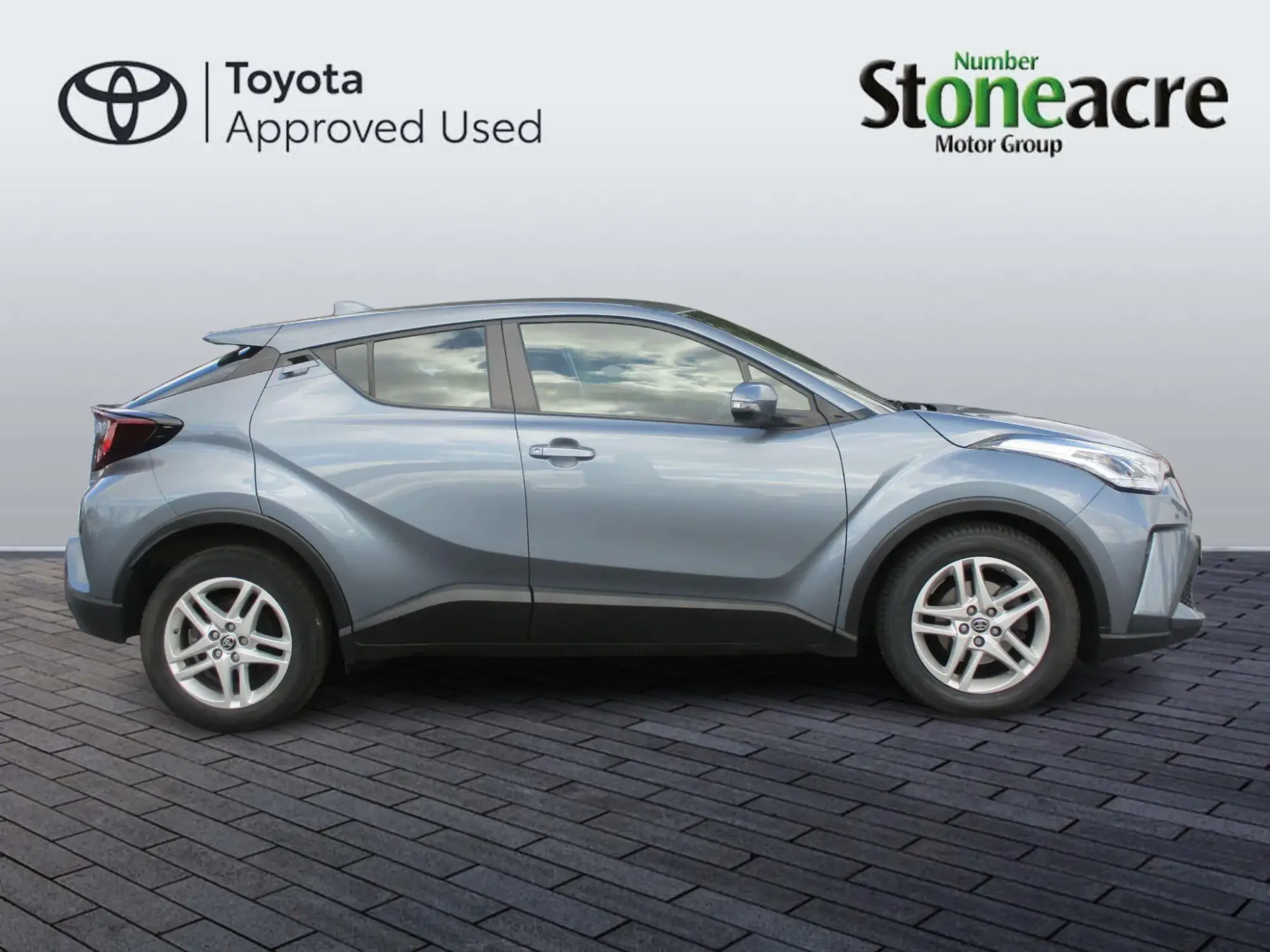 Toyota C-HR Self-Charging Hybrid Image 2