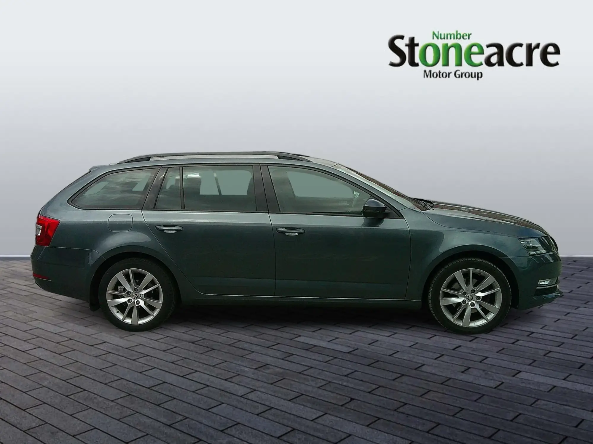 Skoda Octavia 2.0 TDI SE L Estate 5dr Diesel Manual Euro 6 (s/s) (150 ps) CX69WFO Image 2