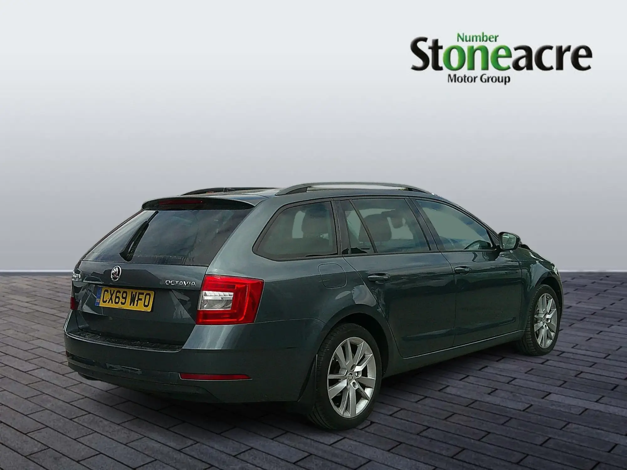 Skoda Octavia 2.0 TDI SE L Estate 5dr Diesel Manual Euro 6 (s/s) (150 ps) CX69WFO Image 3