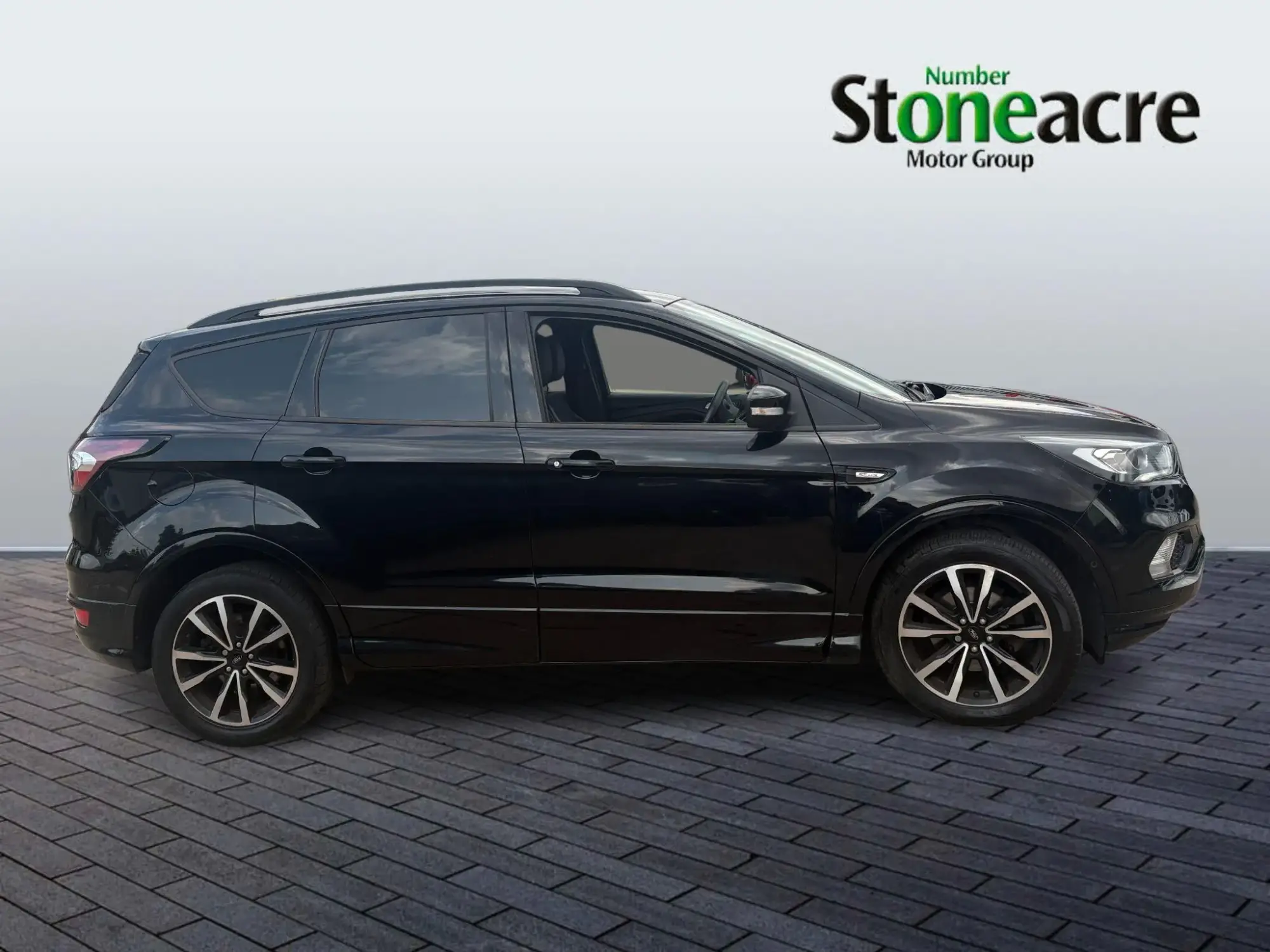 Ford Kuga 1.5 EcoBoost ST-Line 5dr 2WD YO19VFZ Image 2