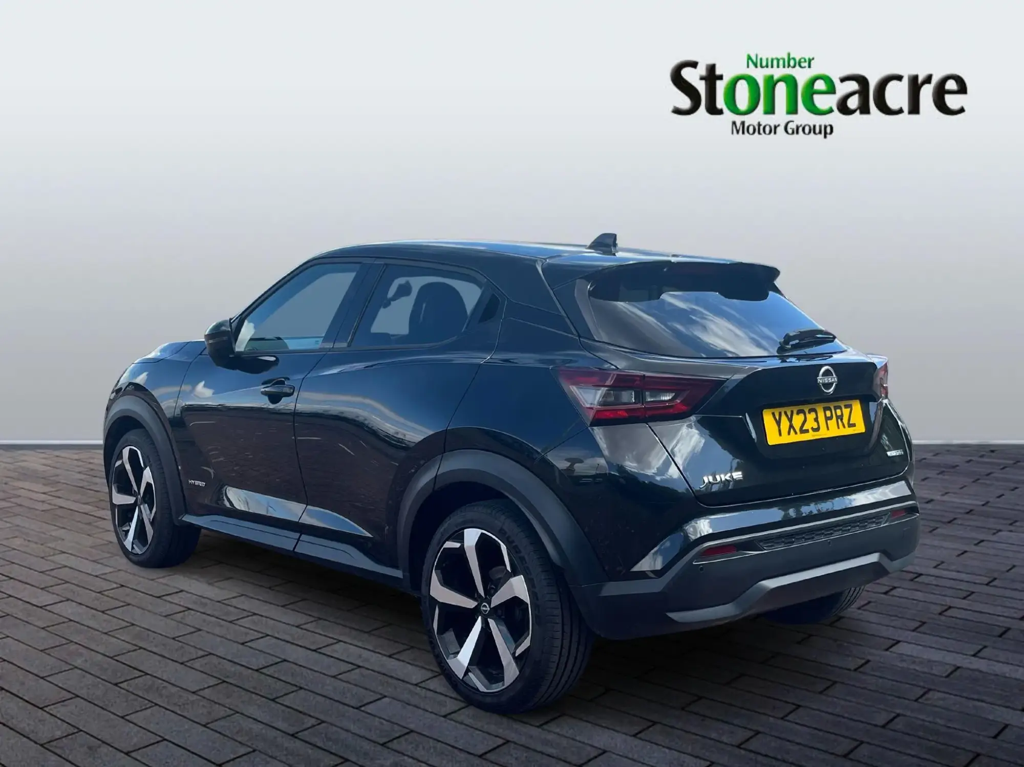 Nissan Juke Hybrid Image 3