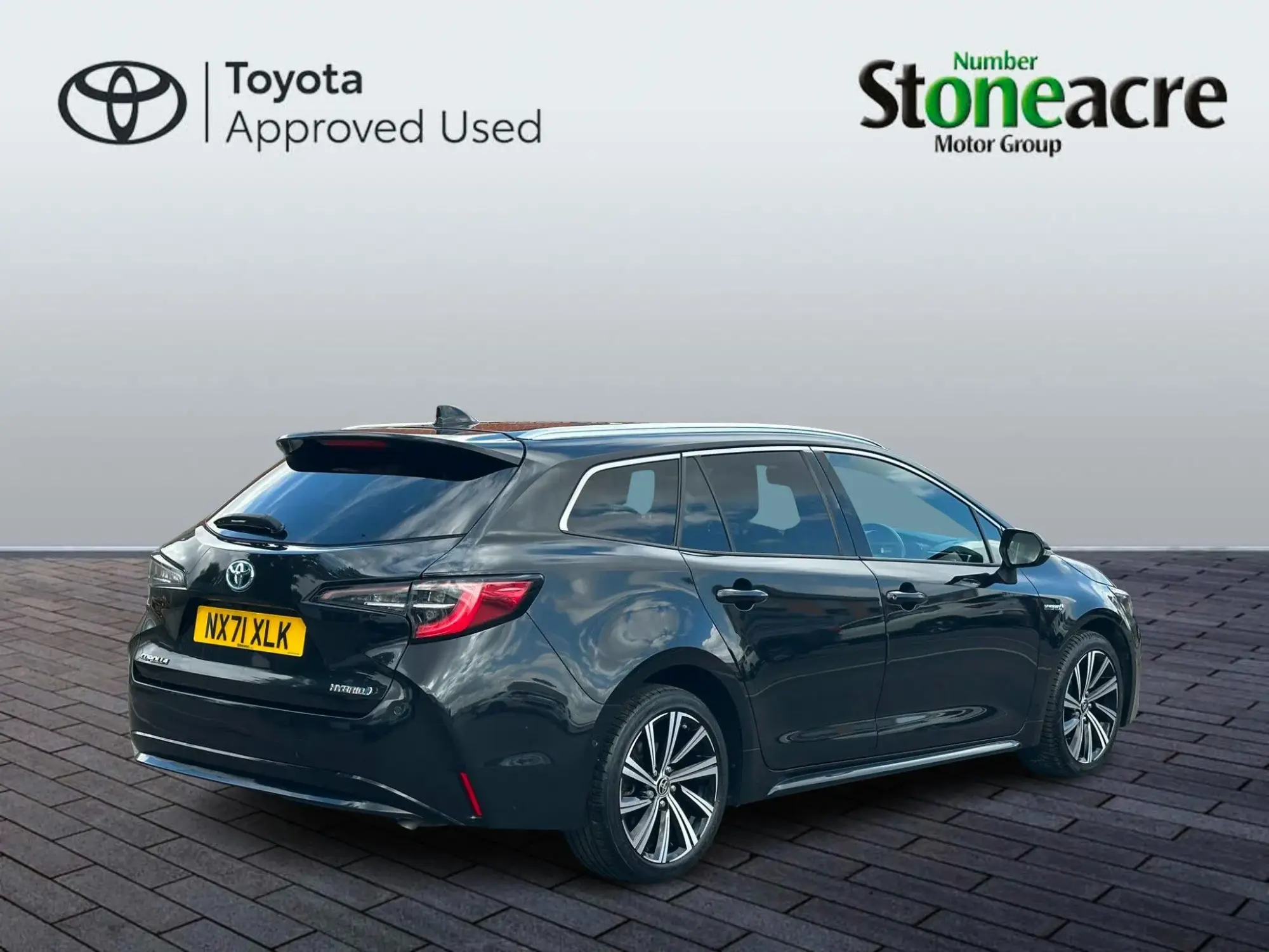 Toyota Corolla Hatchback 1.8 VVT-i Hybrid Design 5dr Auto NX71XLK Image 2