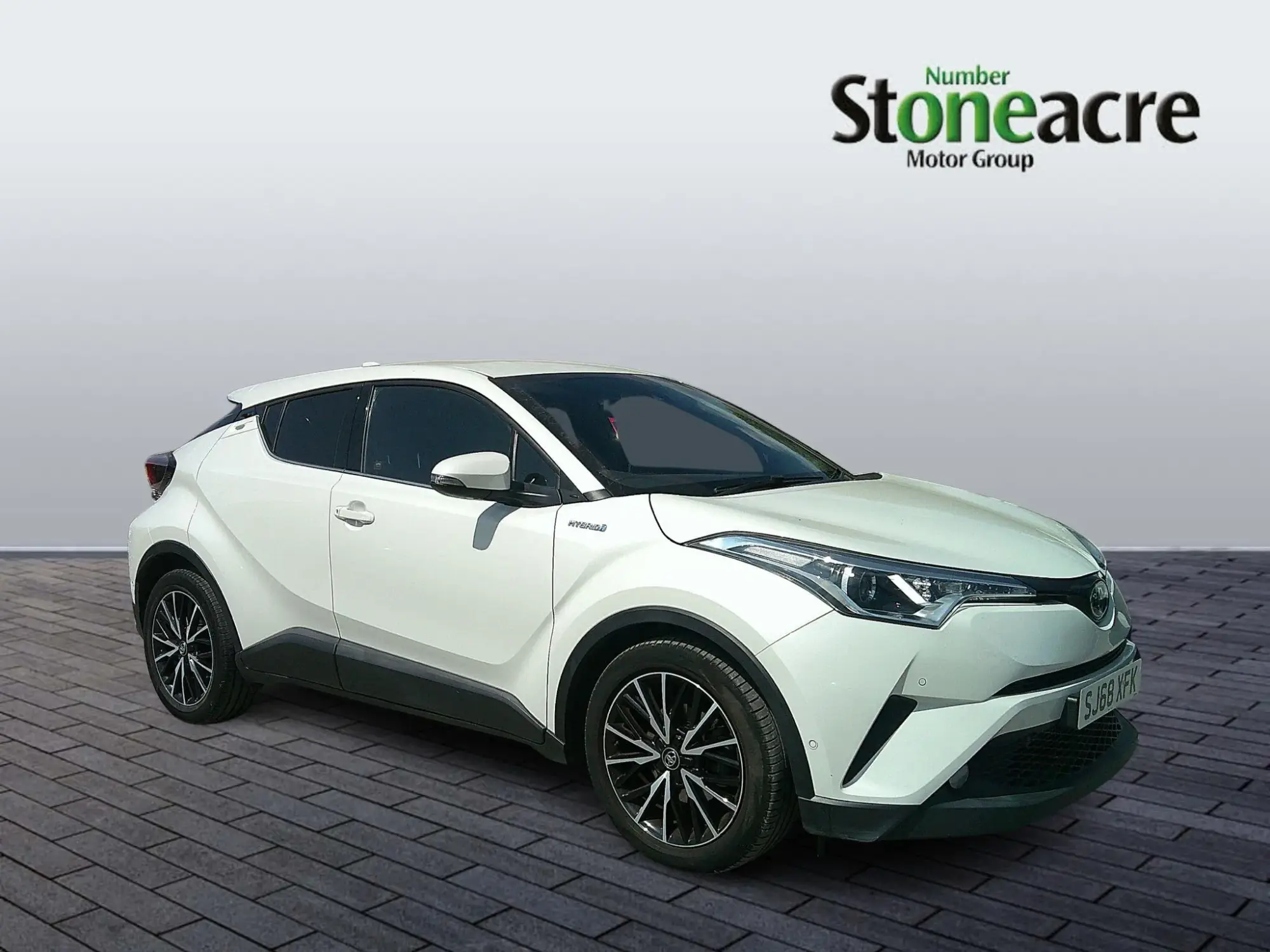 Toyota C-HR Self-Charging Hybrid 1.8 VVT-h Excel CVT Euro 6 (s/s) 5dr SJ68XFK Image 1