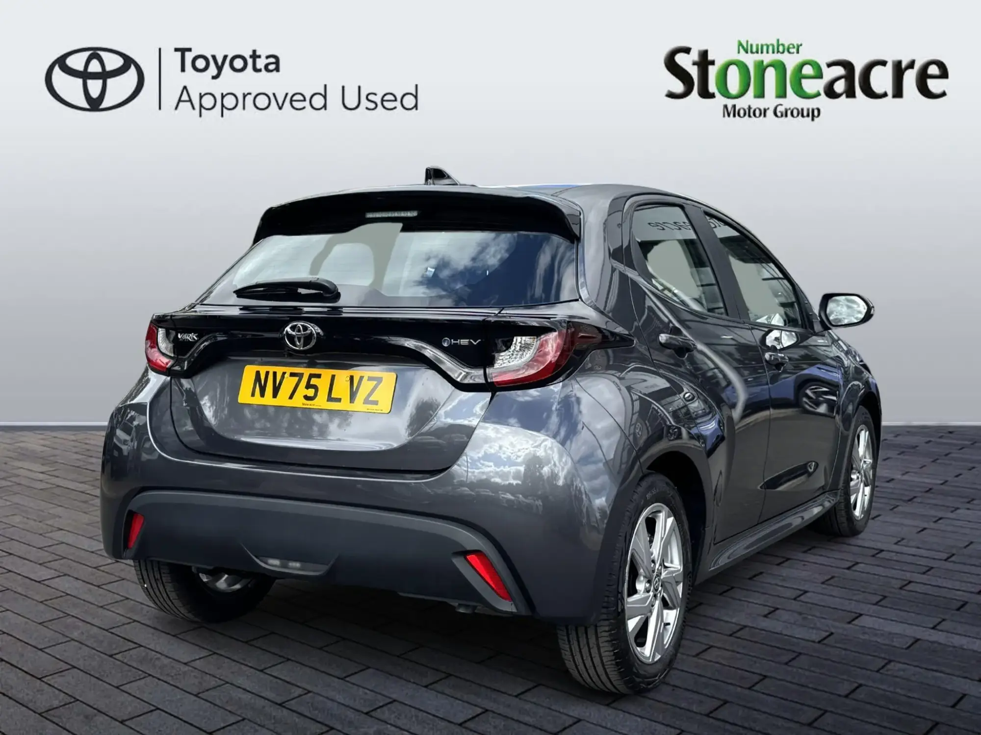 Toyota Yaris Image 3