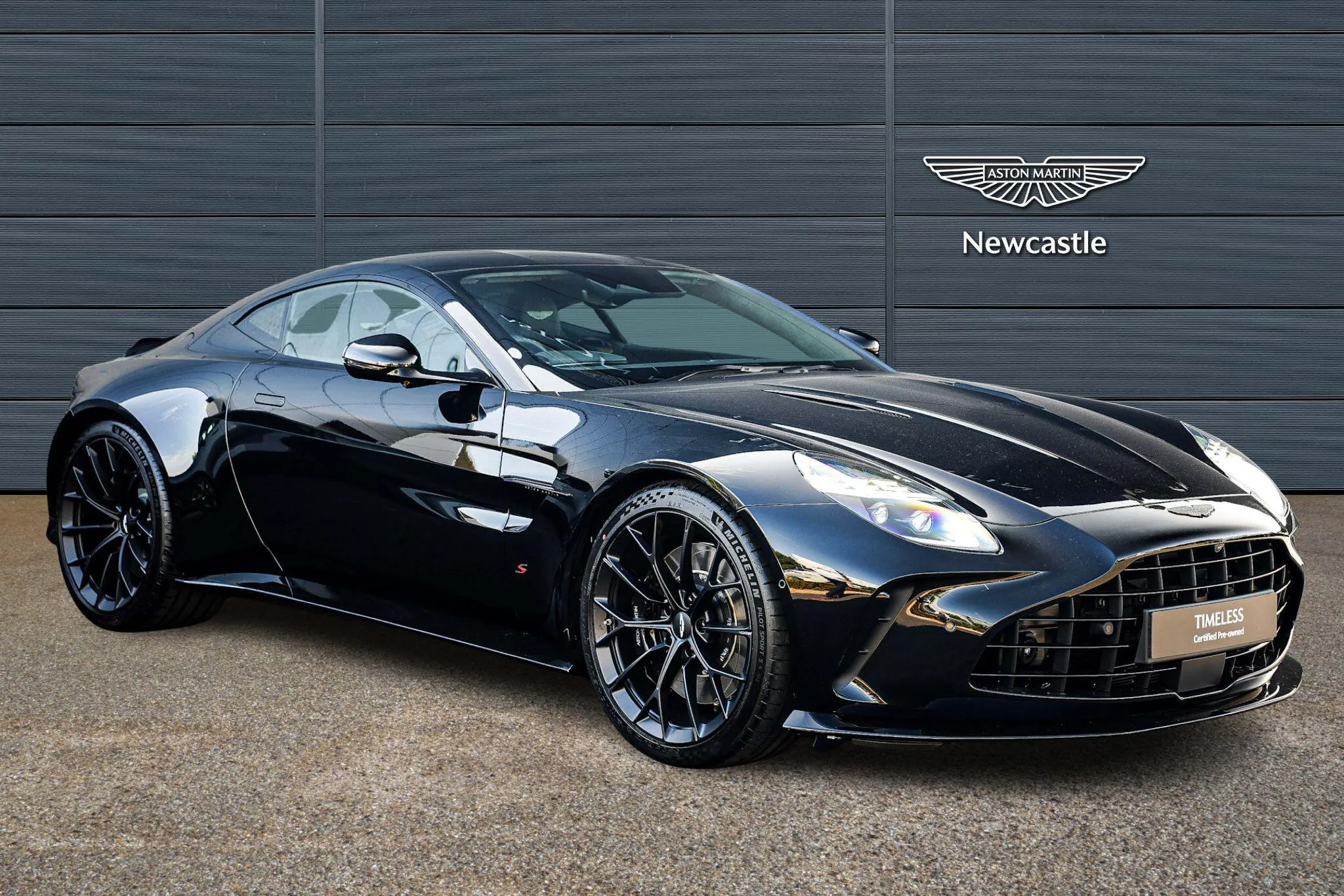 Aston Martin Vantage