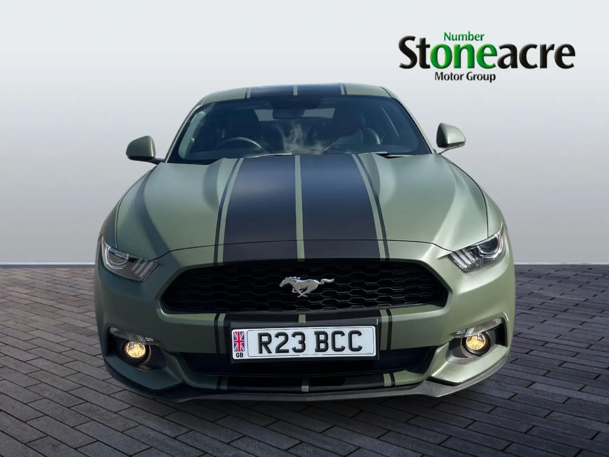 Ford Mustang 2.3T EcoBoost Fastback Euro 6 2dr R23BCC Image 2