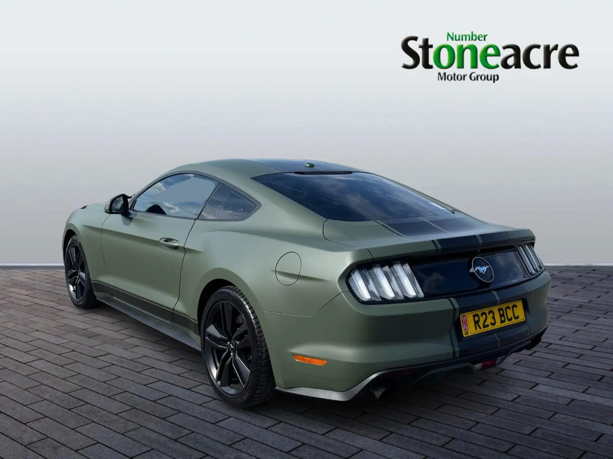 Ford Mustang 2.3T EcoBoost Fastback Euro 6 2dr R23BCC Image 3