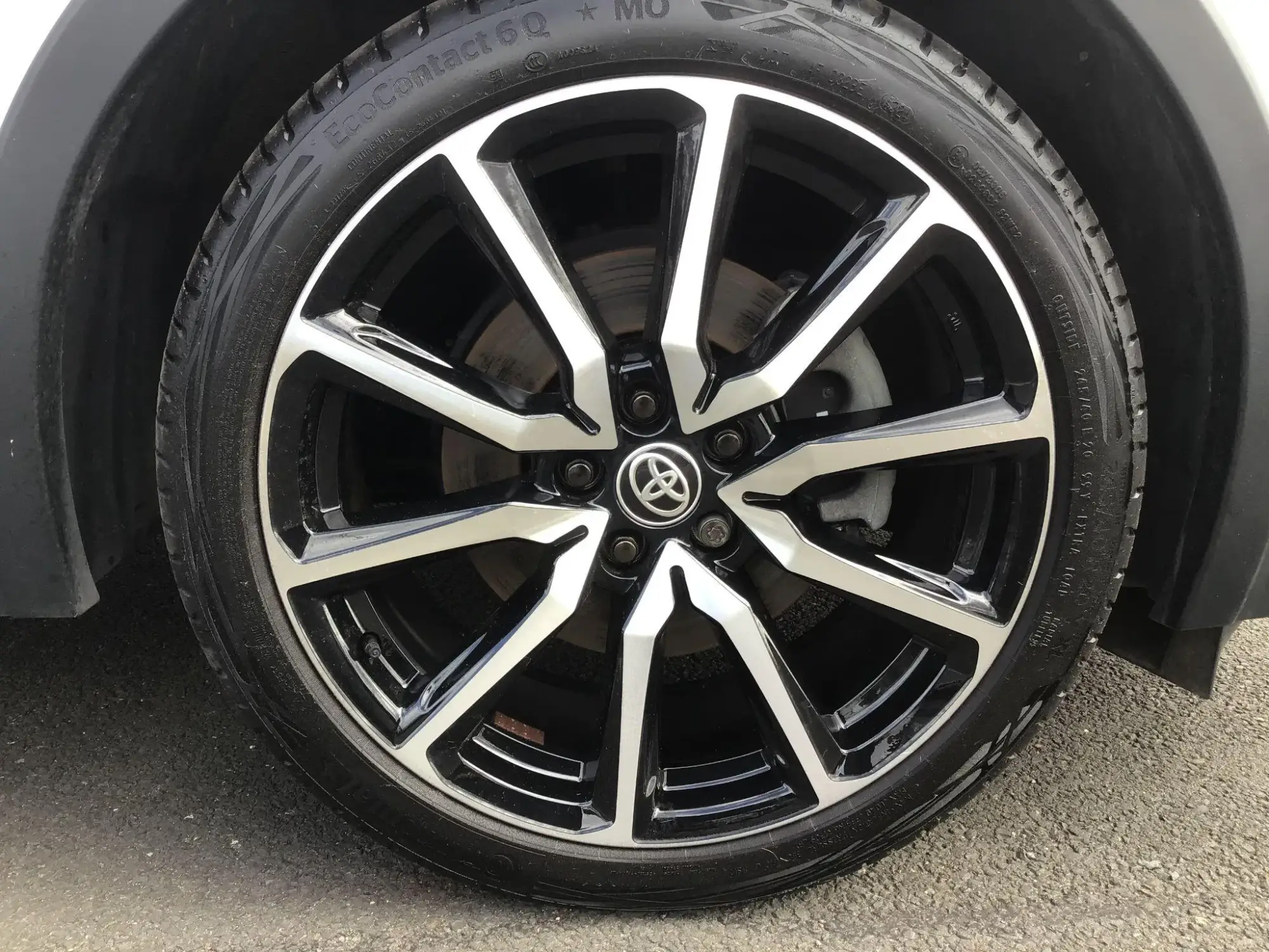 Toyota C-HR Plug-in Hybrid Image 20 Toyota C-HR Plug-in Hybrid Image 20