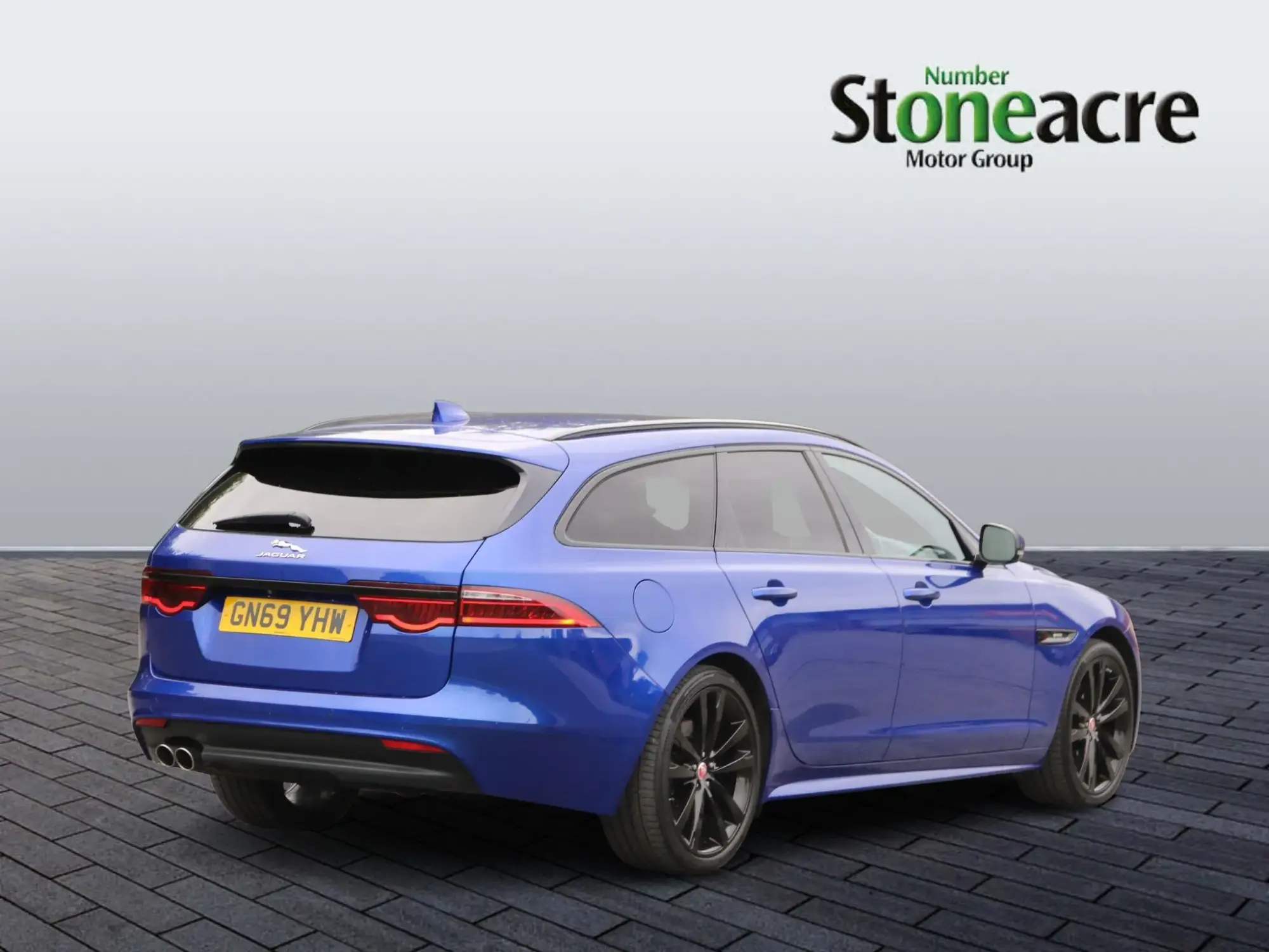 Jaguar XF 2.0d R-Sport Sportbrake 5dr Diesel Auto Euro 6 (s/s) (180 ps) GN69YHW Image 3