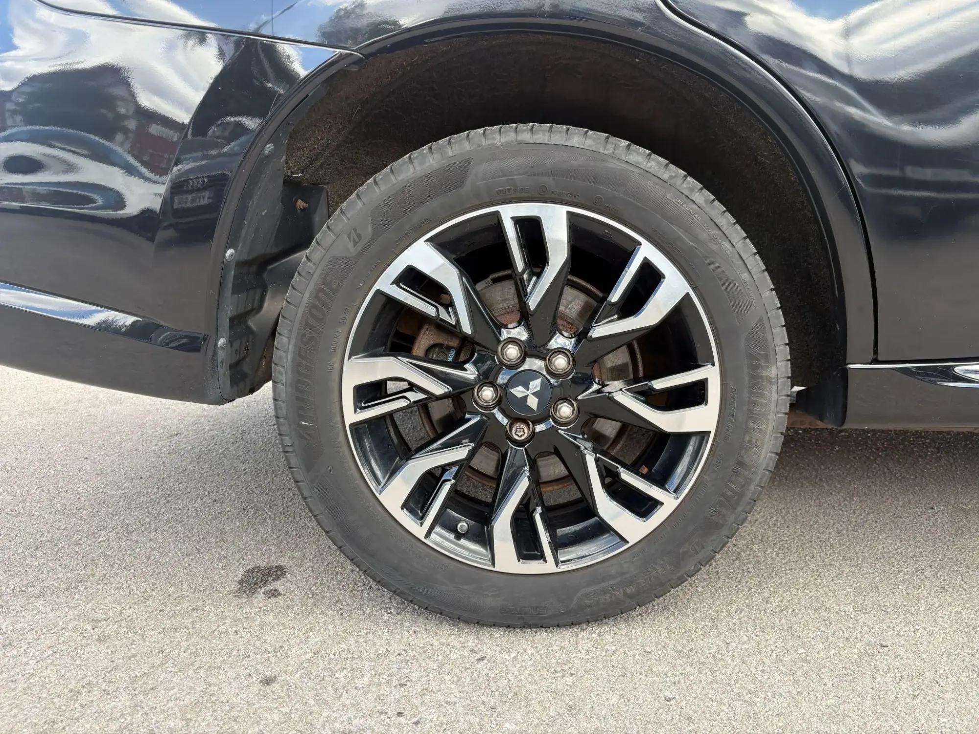 Mitsubishi Outlander Image 18 Mitsubishi Outlander Image 18