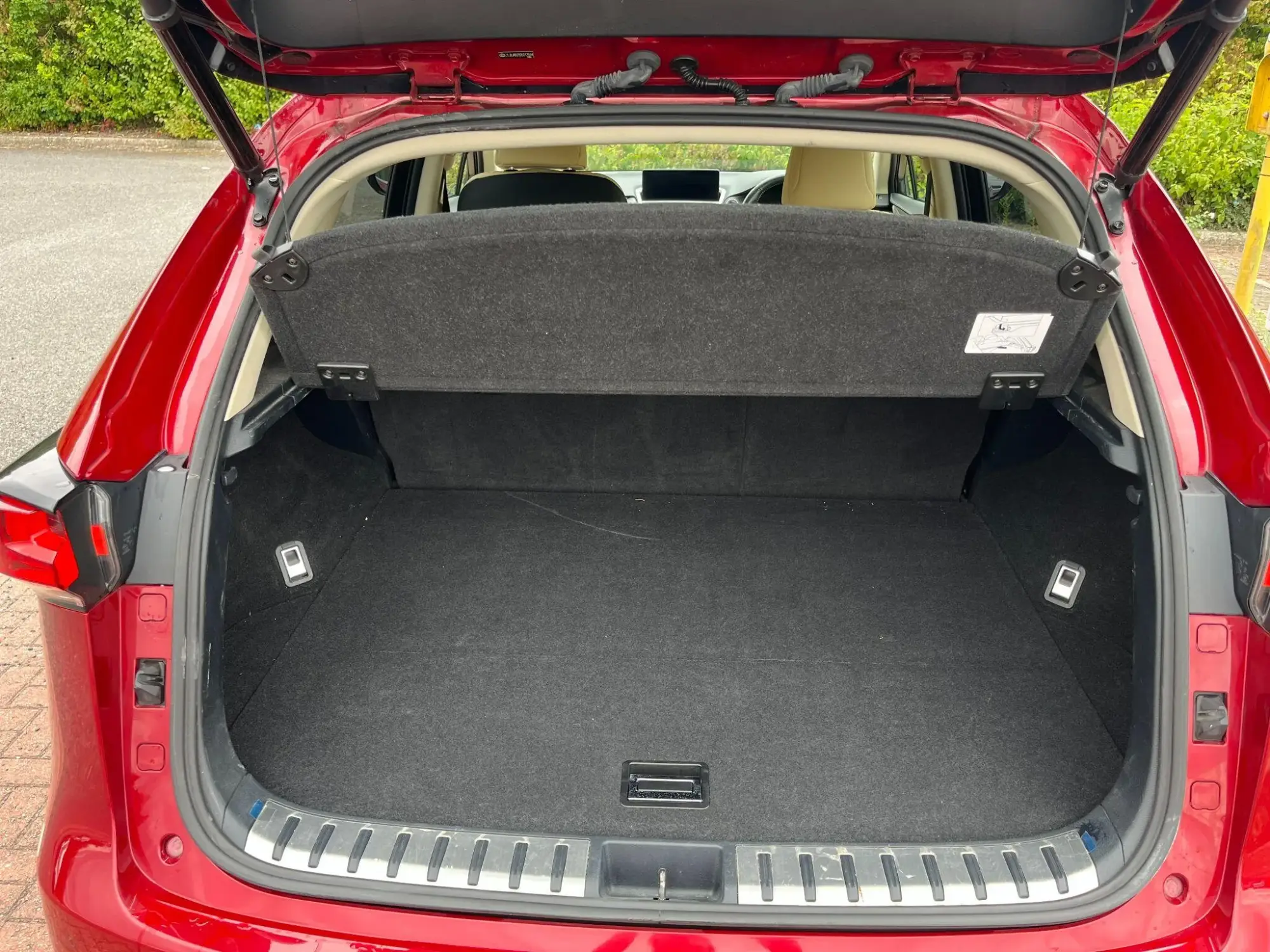 Lexus NX Self-Charging Hybrid Image 11 Lexus NX Self-Charging Hybrid Image 11