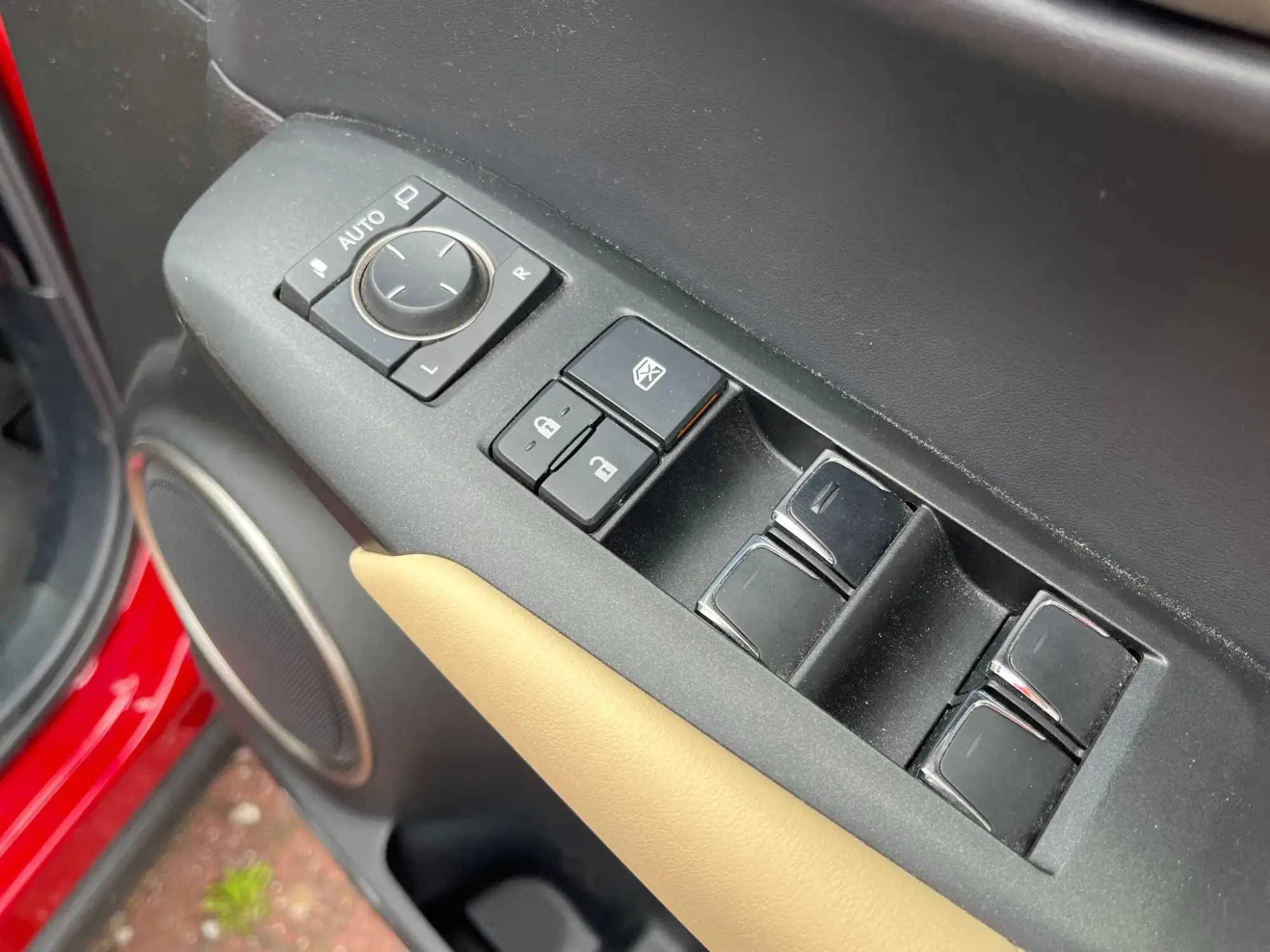 Lexus NX Self-Charging Hybrid Image 29 Lexus NX Self-Charging Hybrid Image 29