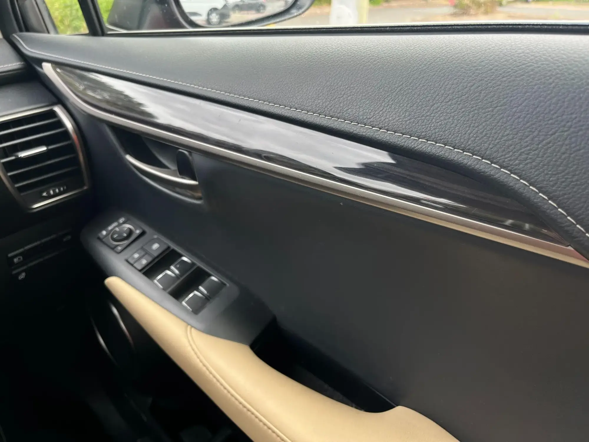Lexus NX Self-Charging Hybrid Image 31 Lexus NX Self-Charging Hybrid Image 31