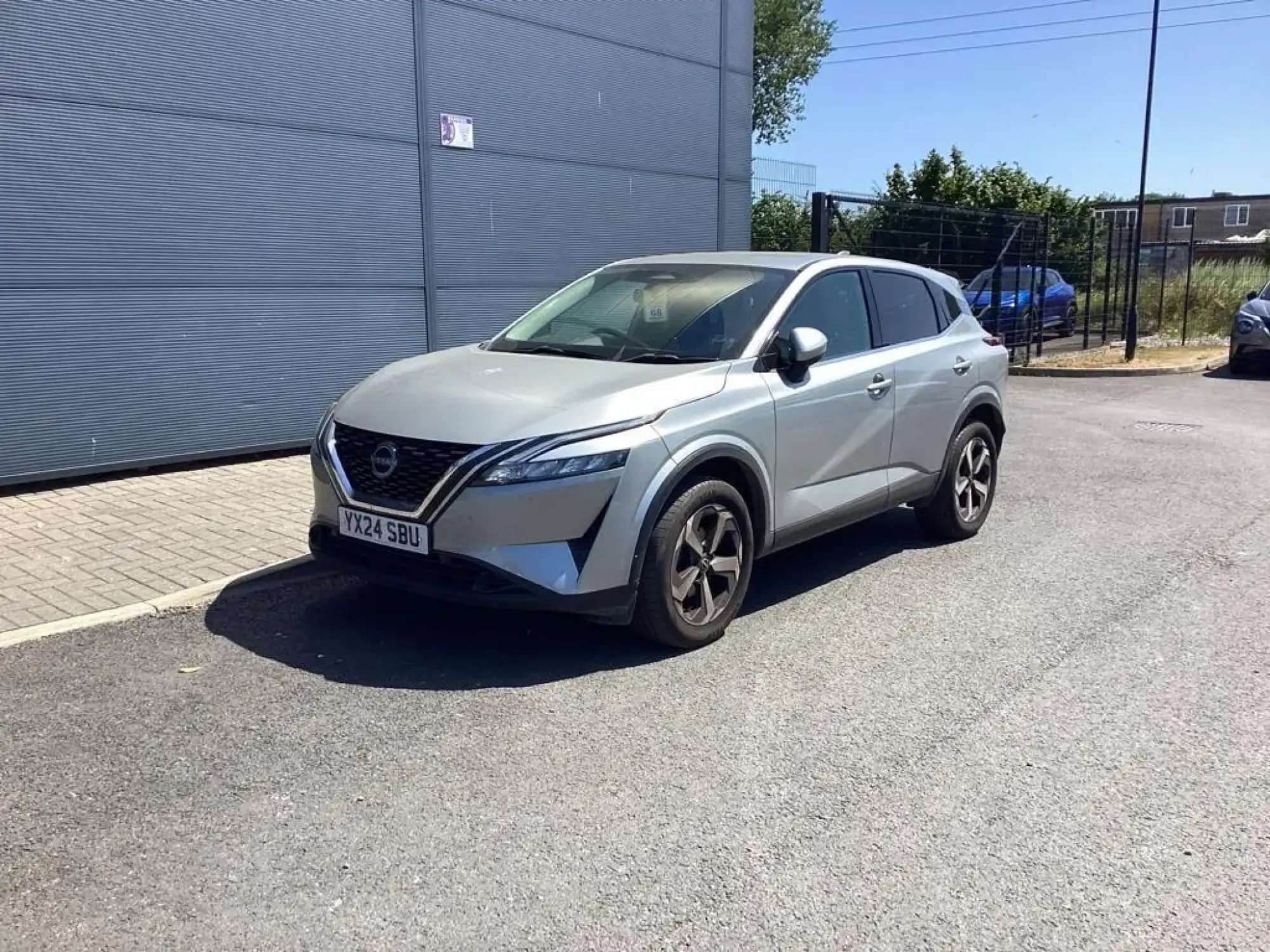 Nissan Qashqai 1.3 DIG-T MHEV N-Connecta Euro 6 (s/s) 5dr YX24SBU Image 1