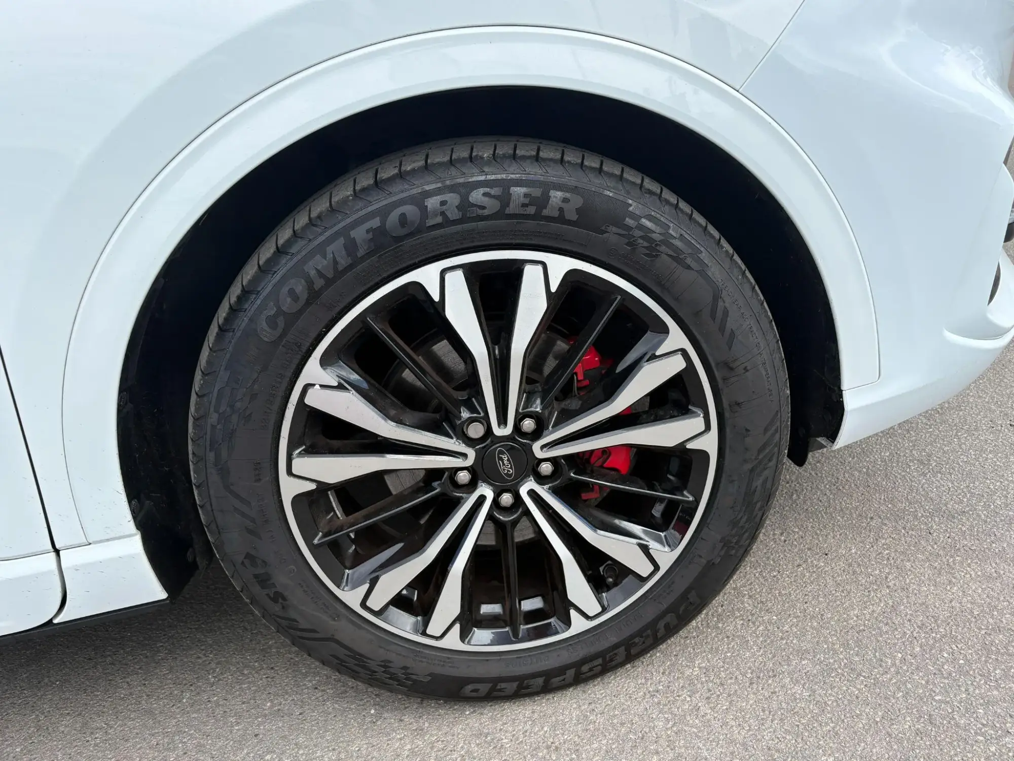 Ford Kuga Image 16
