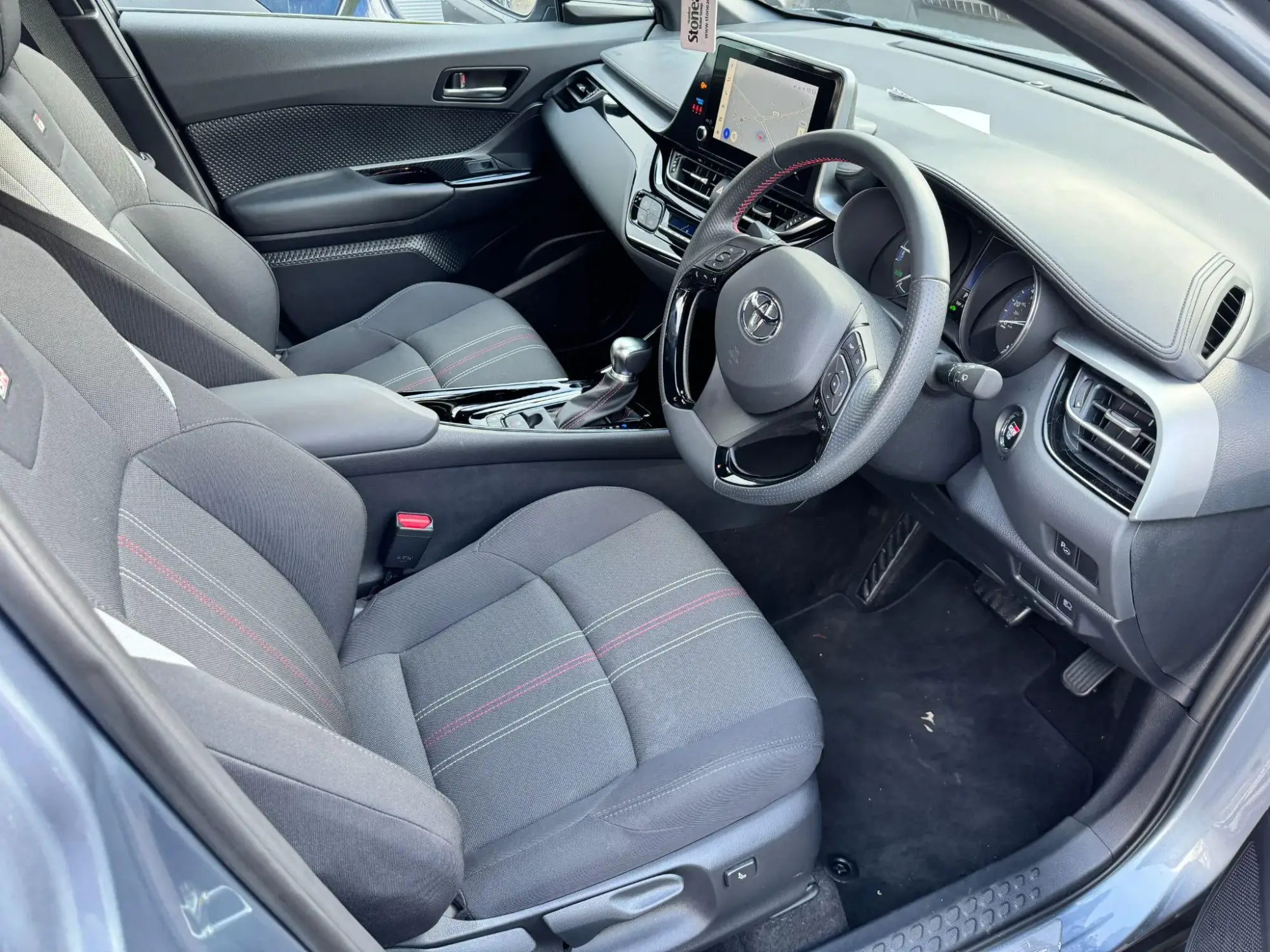 Toyota C-HR Self-Charging Hybrid Image 10