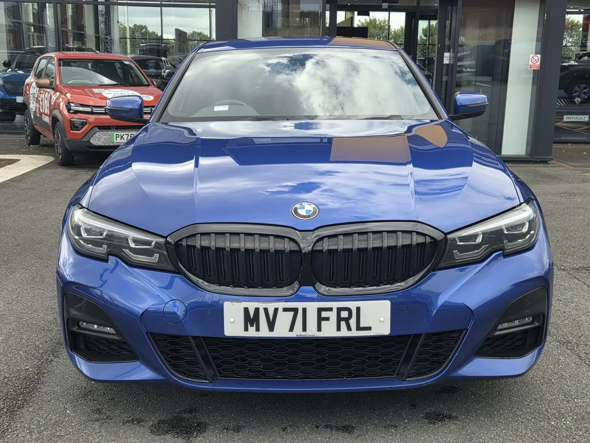 BMW 3 Series 2.0 330i M Sport Auto Euro 6 (s/s) 4dr MV71FRL Image 2