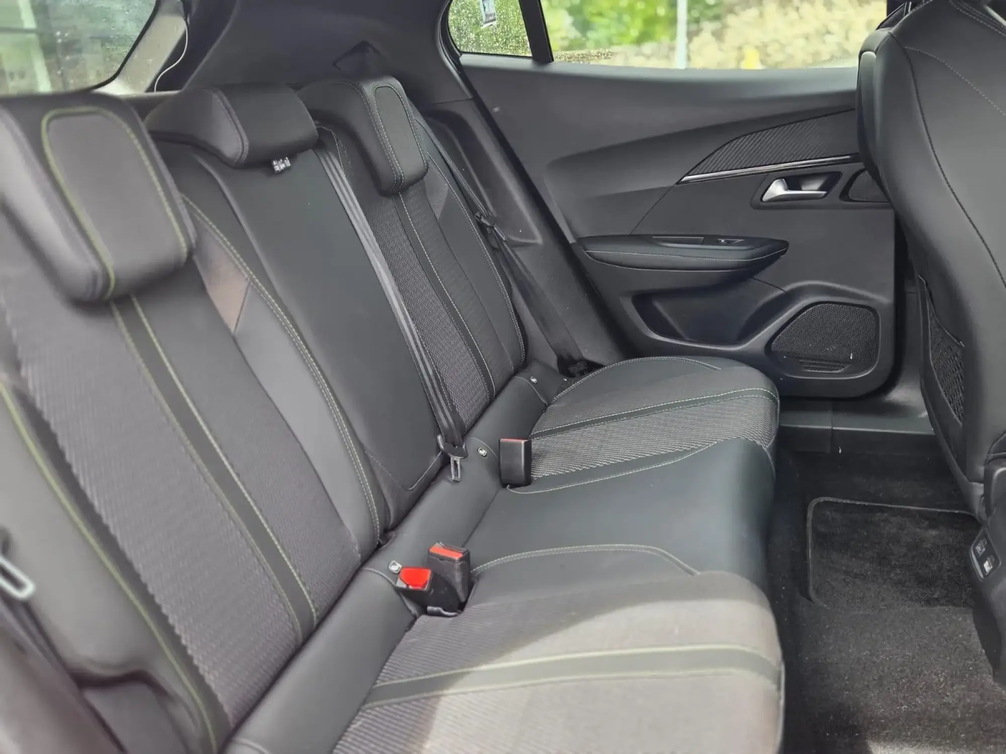 Peugeot 2008 Image 11