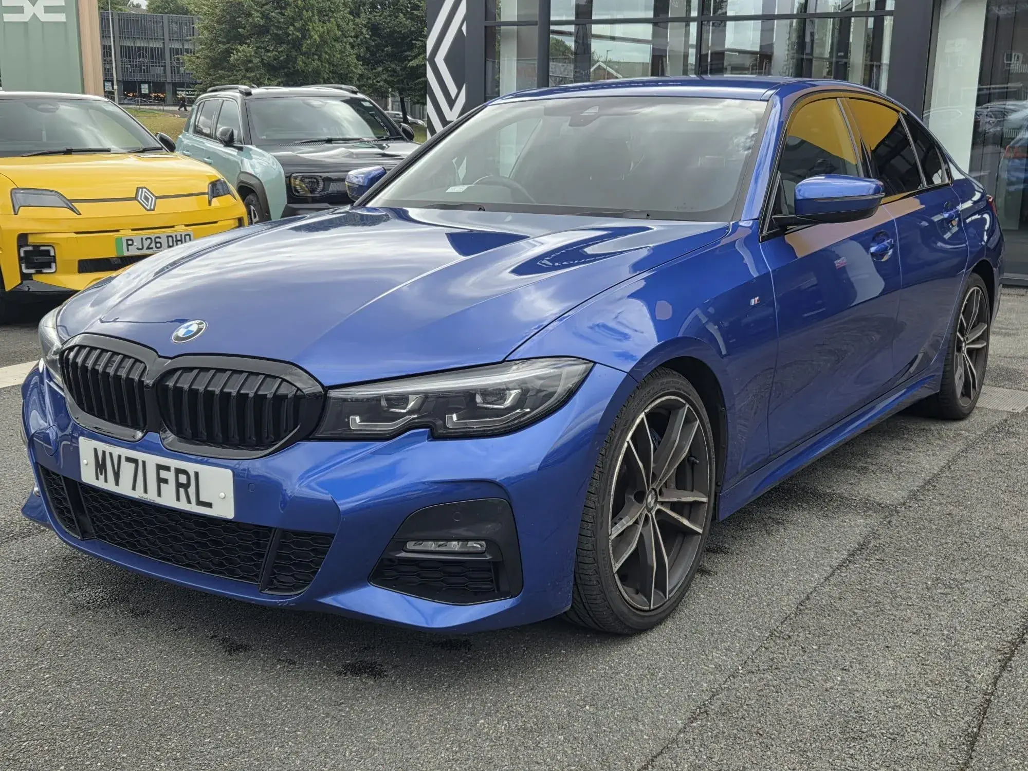 BMW 3 Series 2.0 330i M Sport Auto Euro 6 (s/s) 4dr MV71FRL Image 3