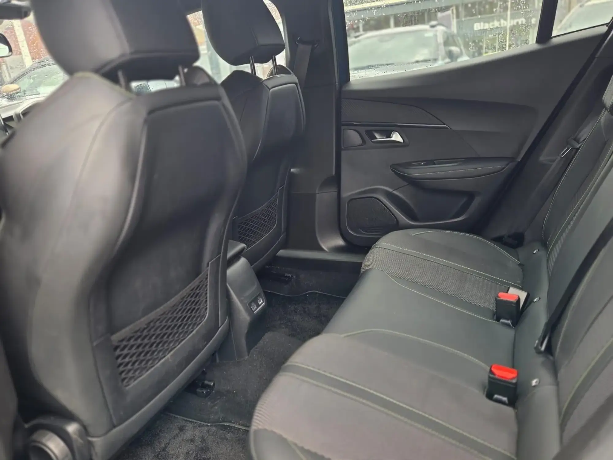 Peugeot 2008 Image 14