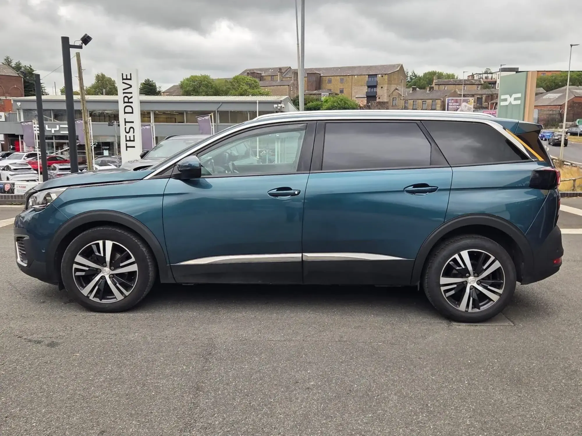 Peugeot 5008 Image 5 Peugeot 5008 Image 5