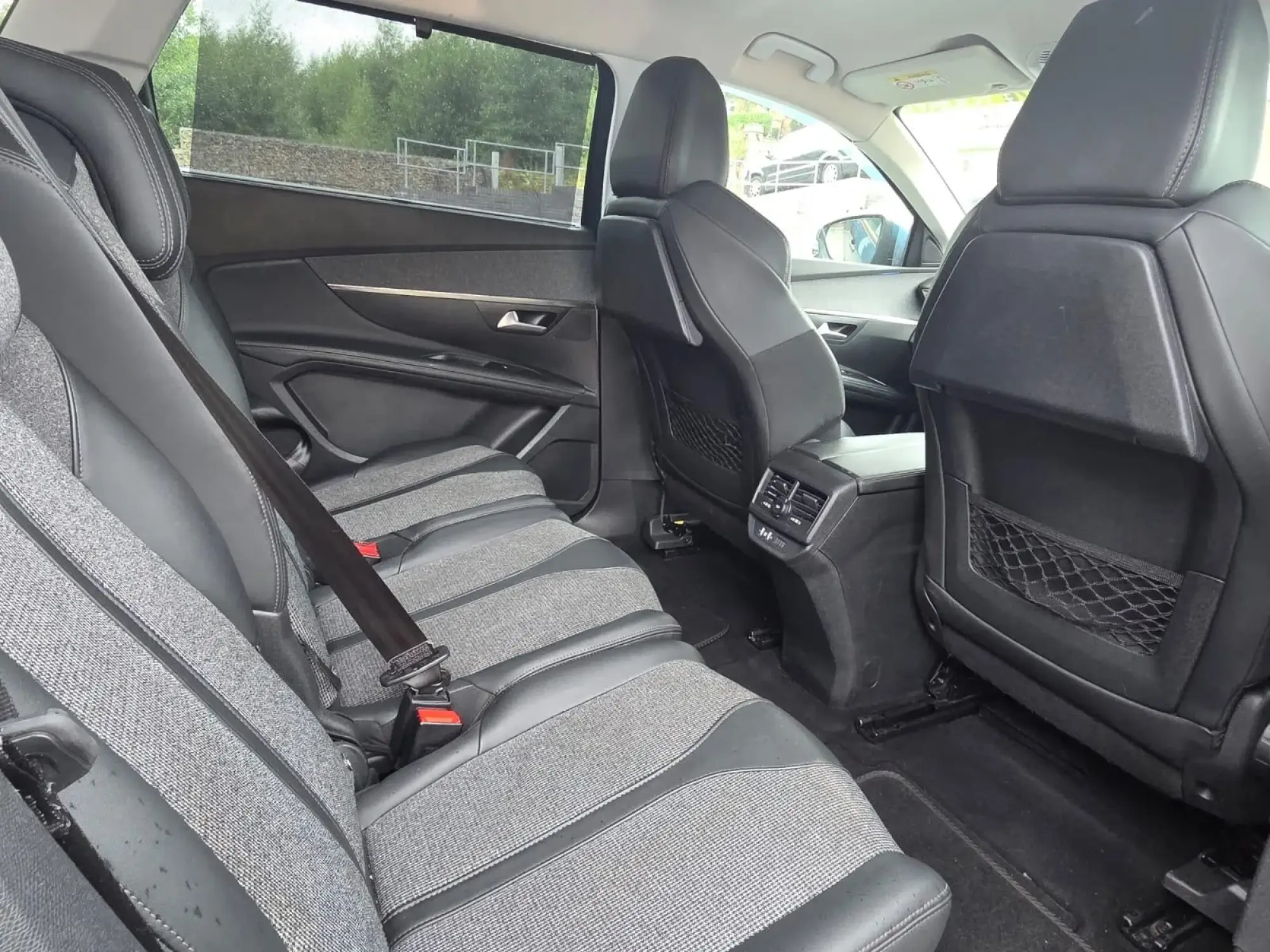 Peugeot 5008 Image 12 Peugeot 5008 Image 12