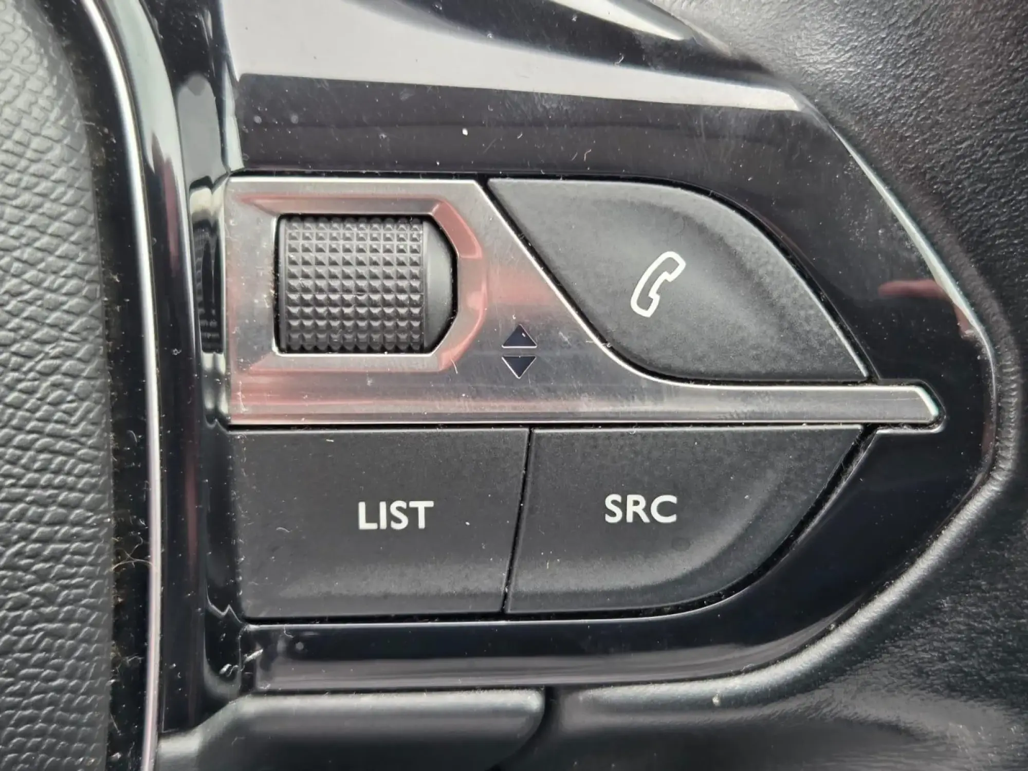 Peugeot 5008 Image 32 Peugeot 5008 Image 32