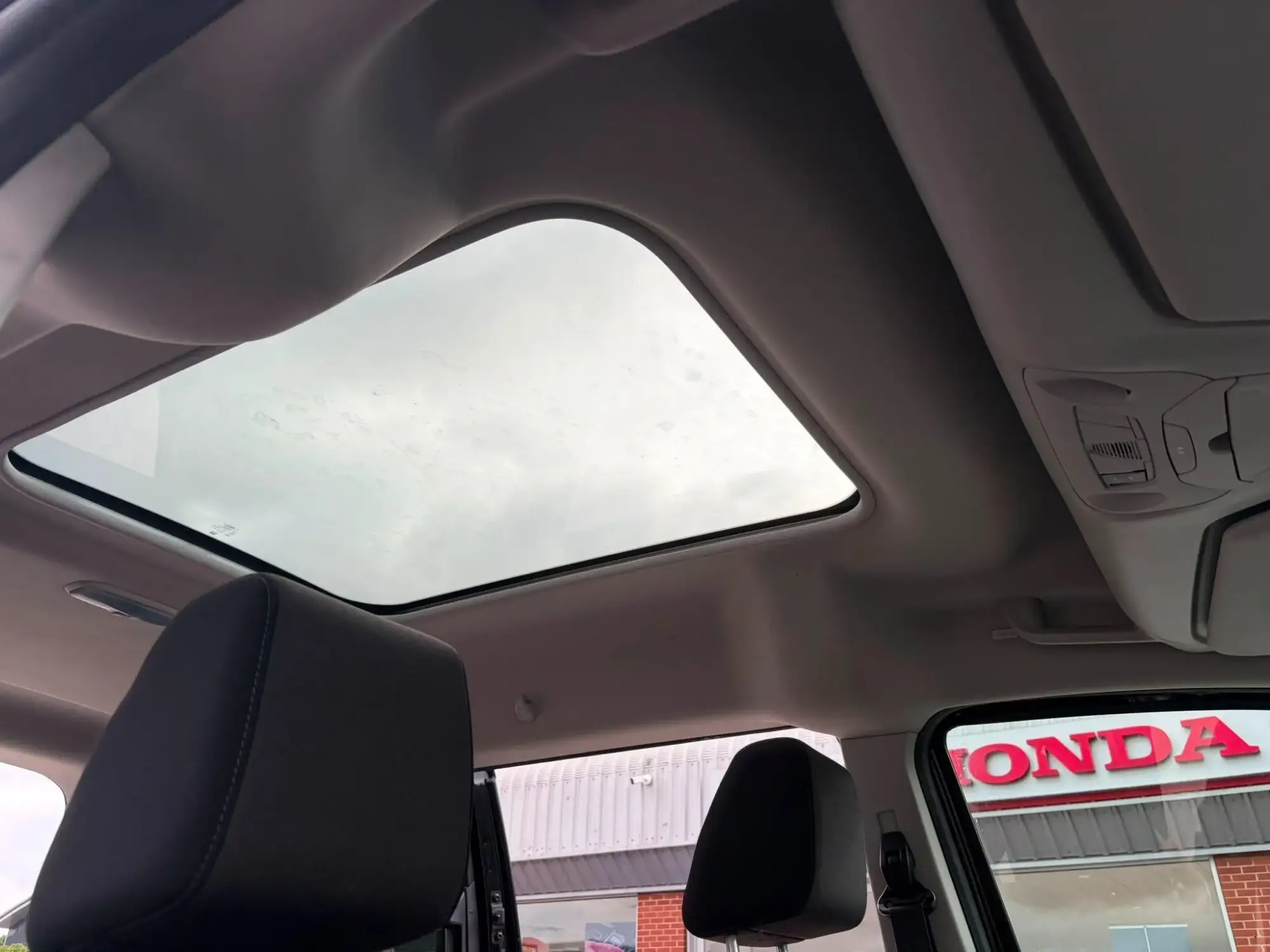 Ford Grand Tourneo Connect Image 3