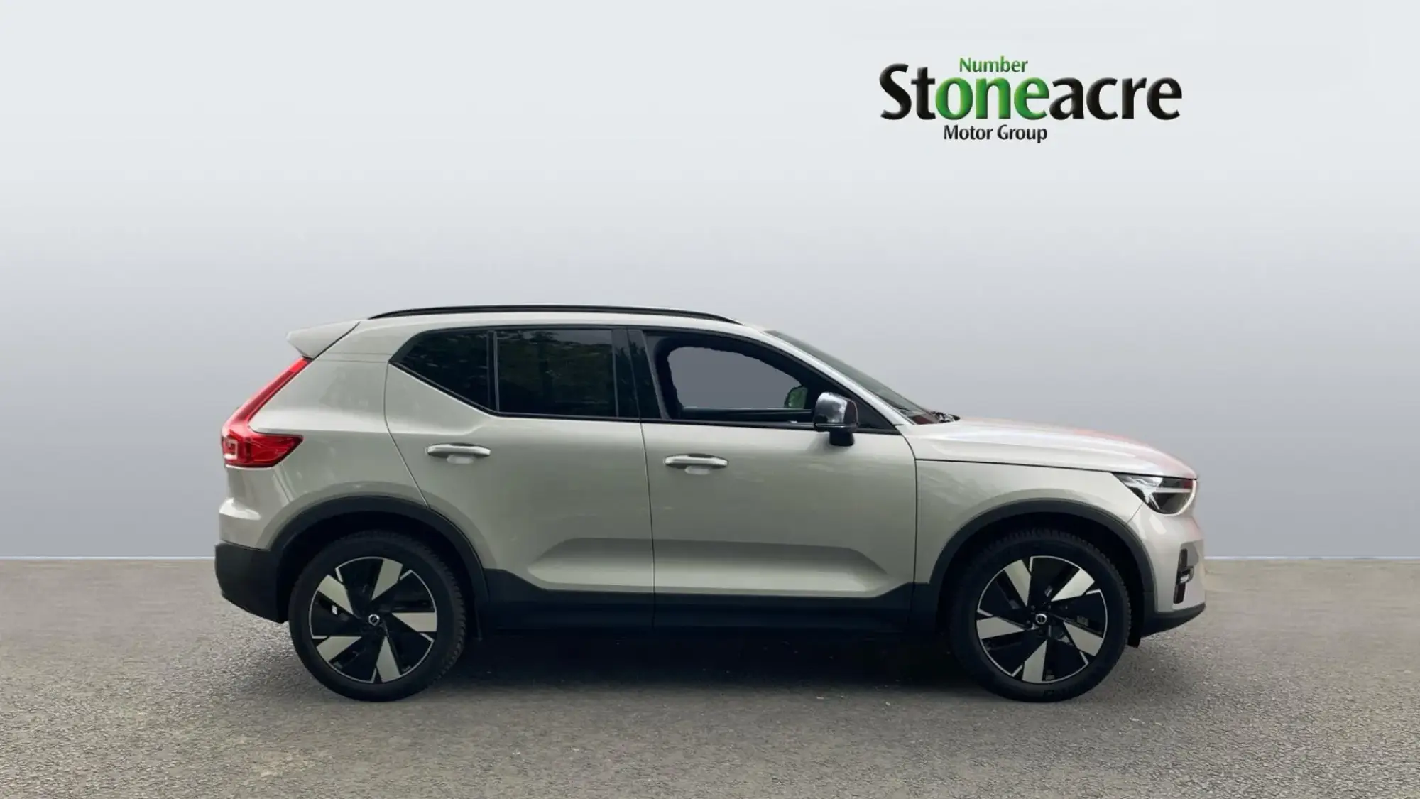 Volvo XC40 Recharge Electric Image 3