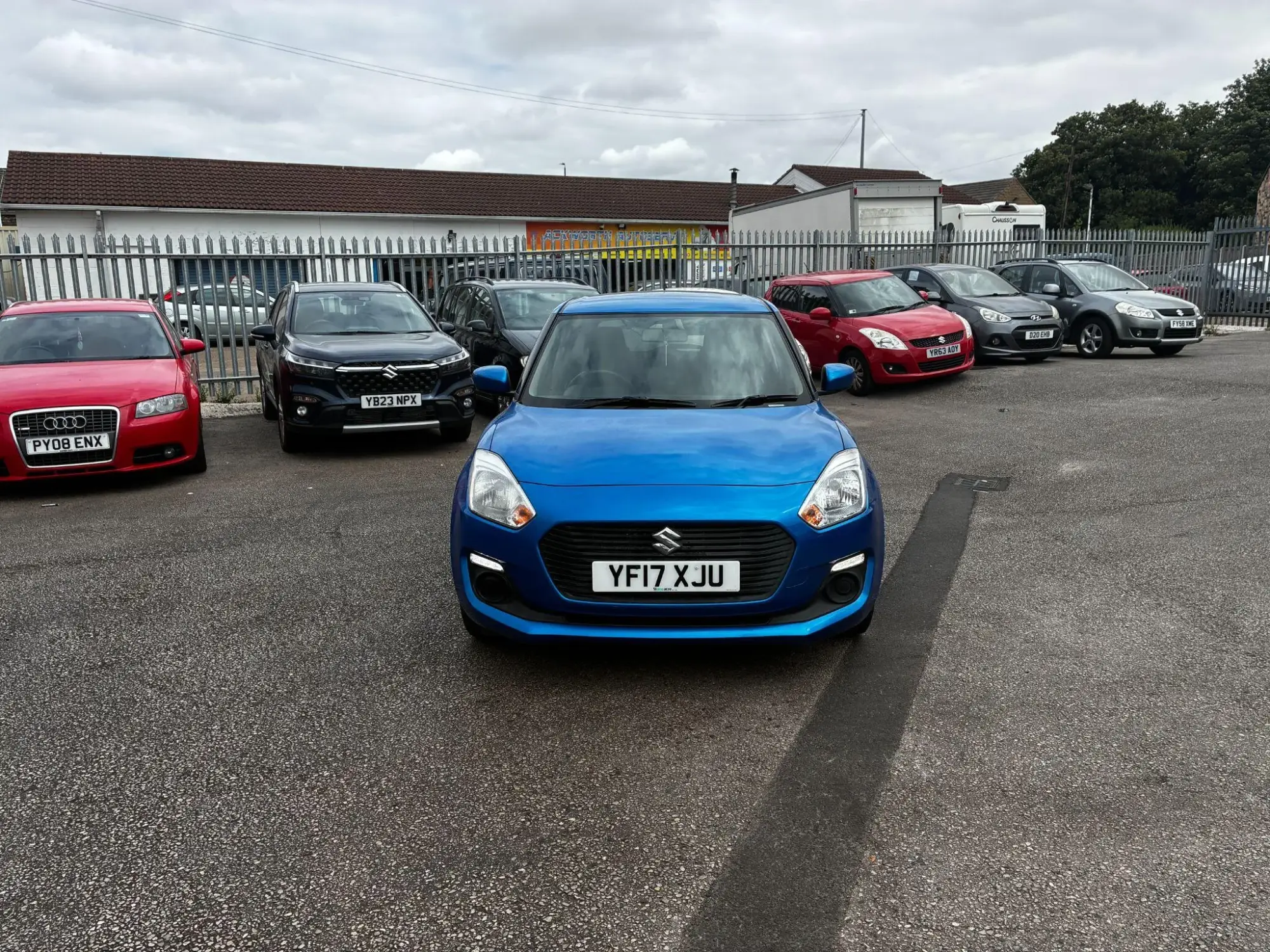 Suzuki Swift 1.2 Dualjet SZ3 5dr YF17XJU Image 2