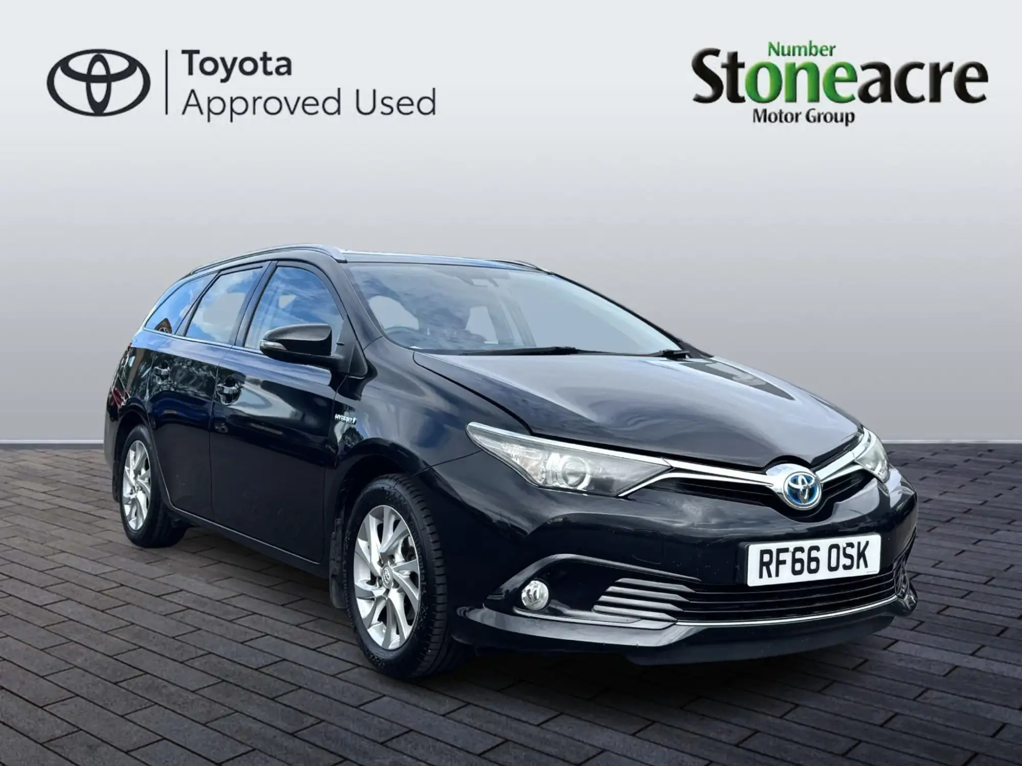 Toyota Auris 1.8 VVT-h Business Edition Touring Sports CVT Euro 6 (s/s) 5dr (Safety Sense) RF66OSK Image 1