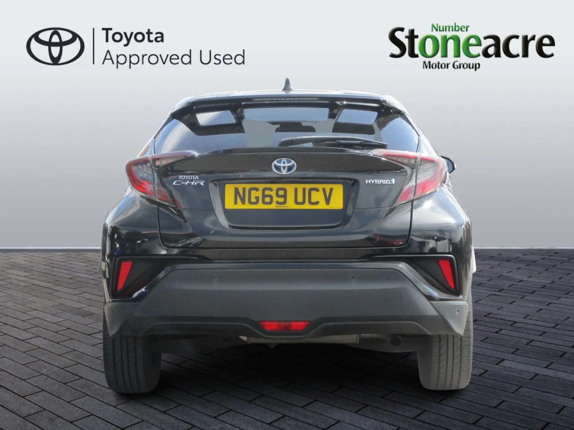 Toyota C-HR Self-Charging Hybrid Image 4 Toyota C-HR Self-Charging Hybrid Image 4