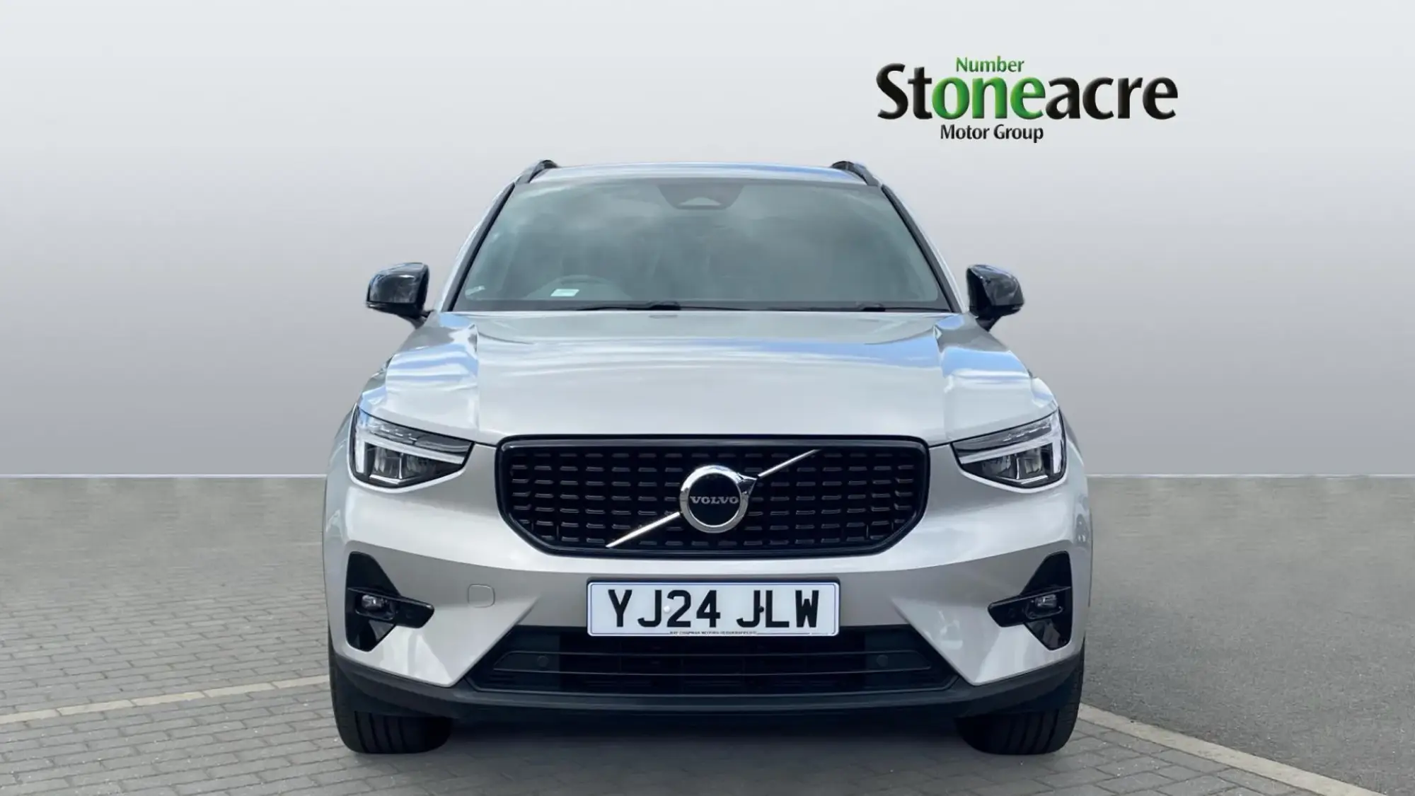 Volvo XC40 Image 2