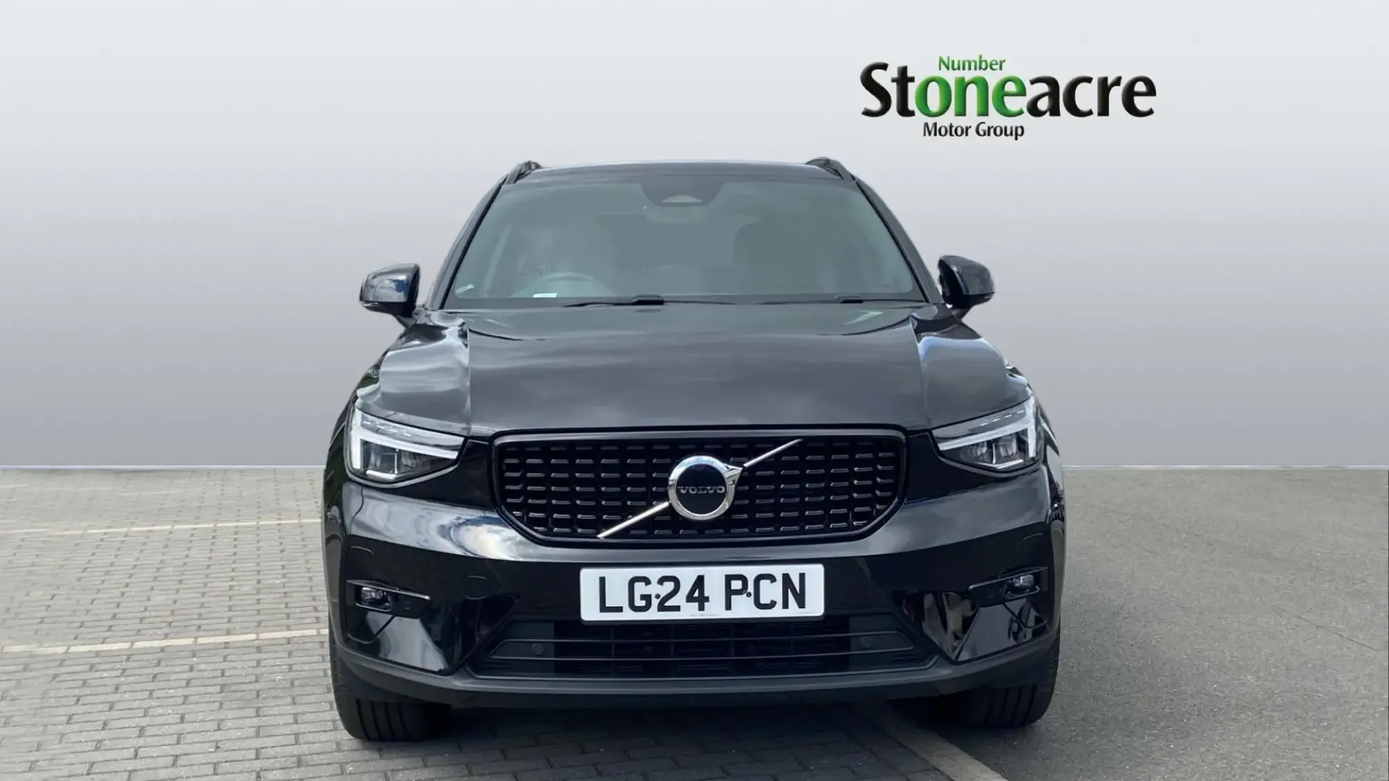 Volvo XC40 Image 2