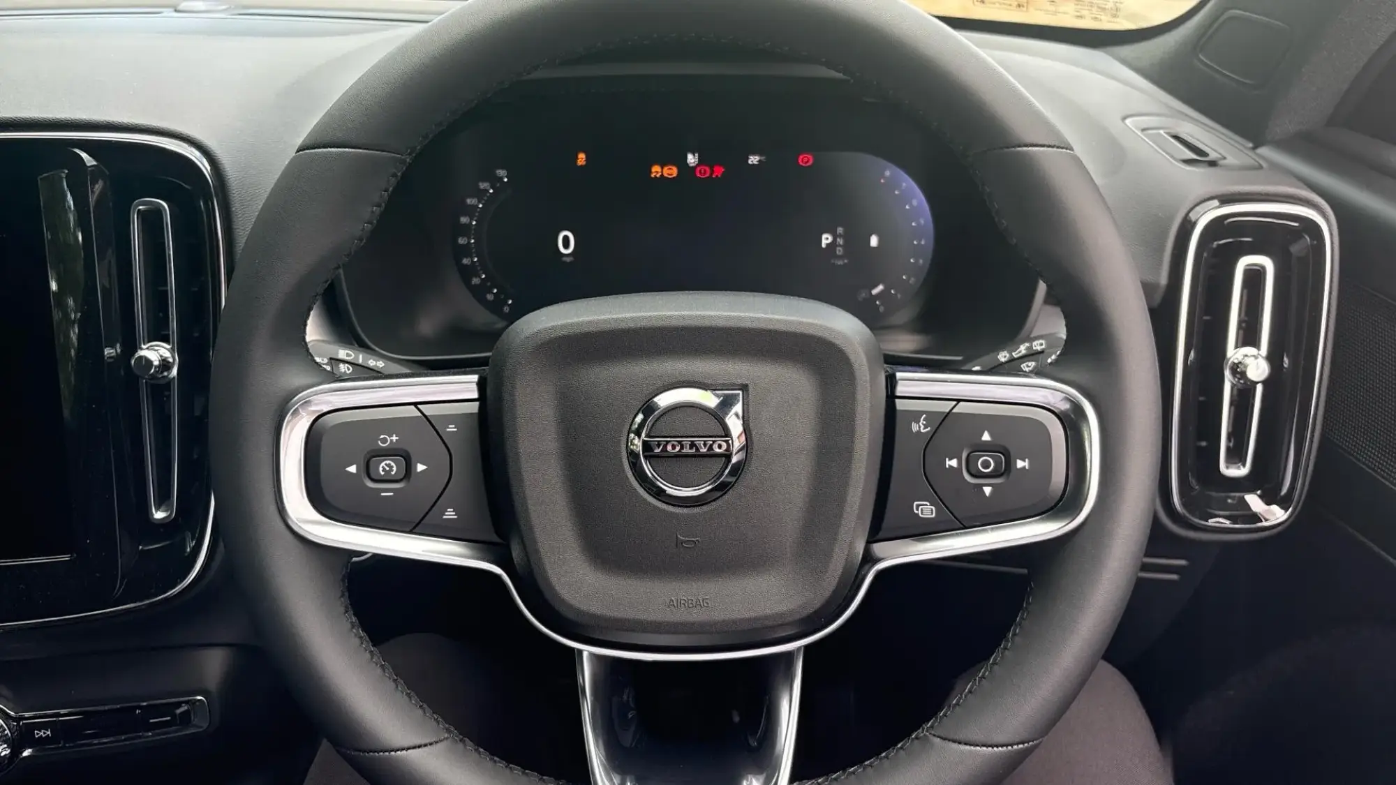 Volvo XC40 Image 10