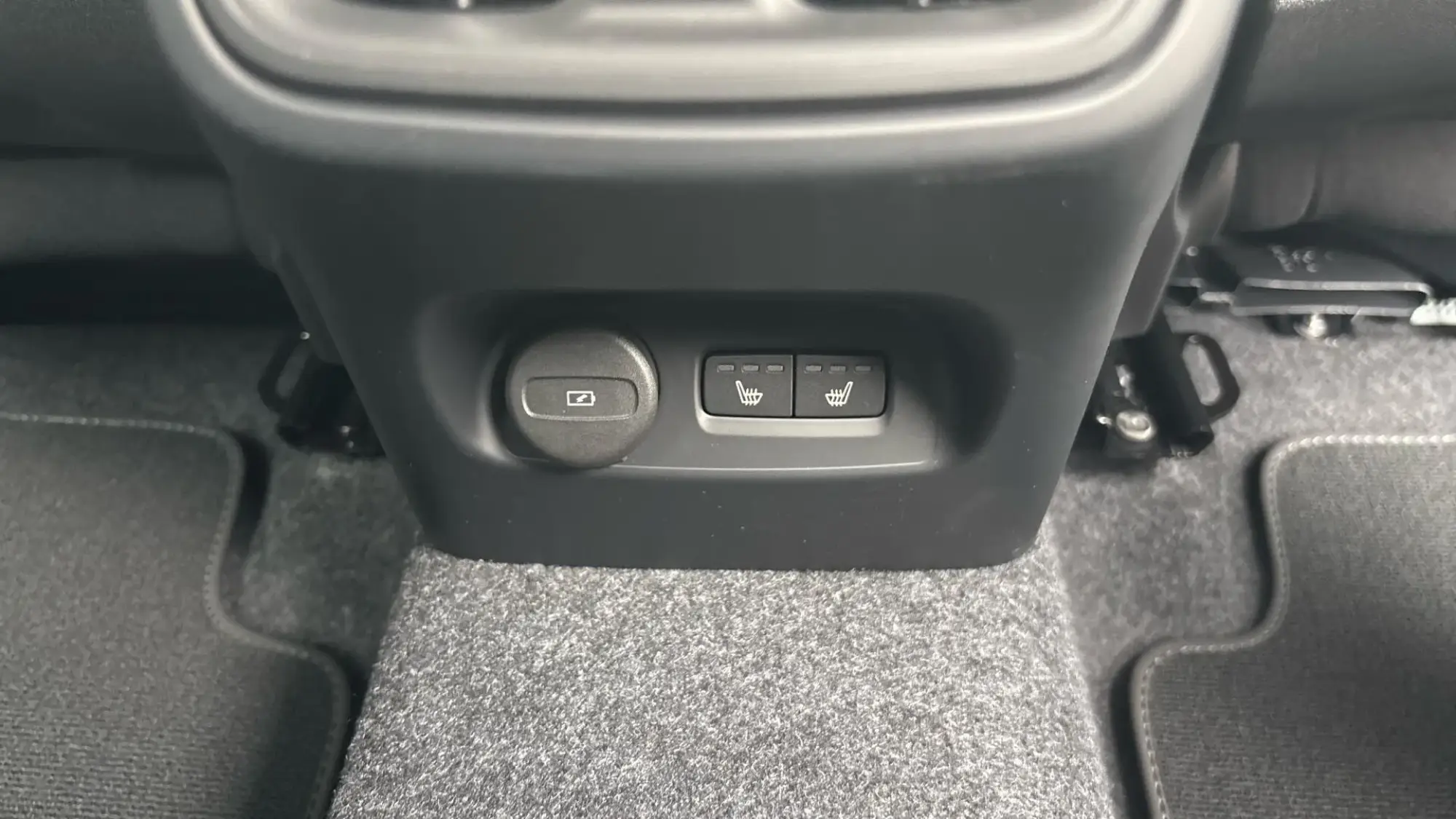 Volvo XC40 Image 23