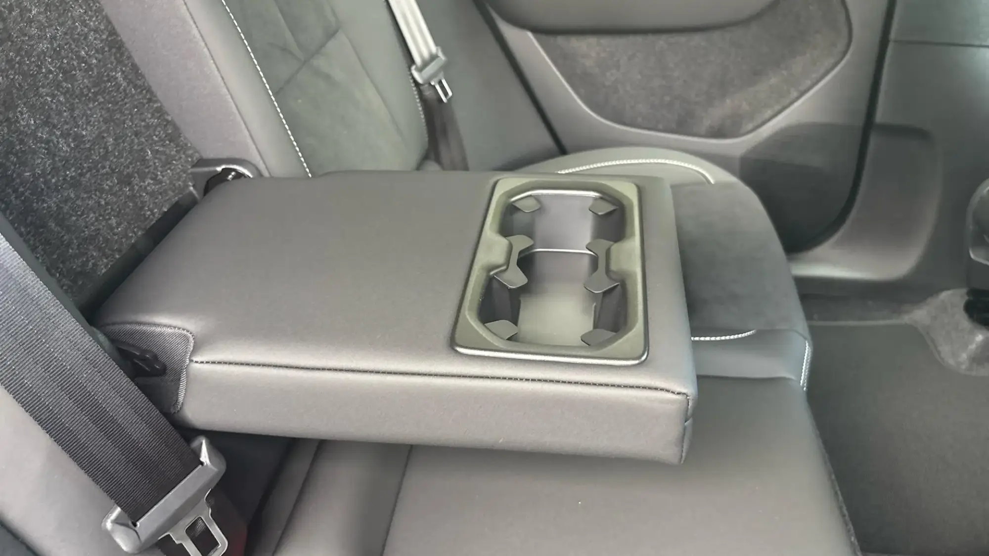 Volvo XC40 Image 25