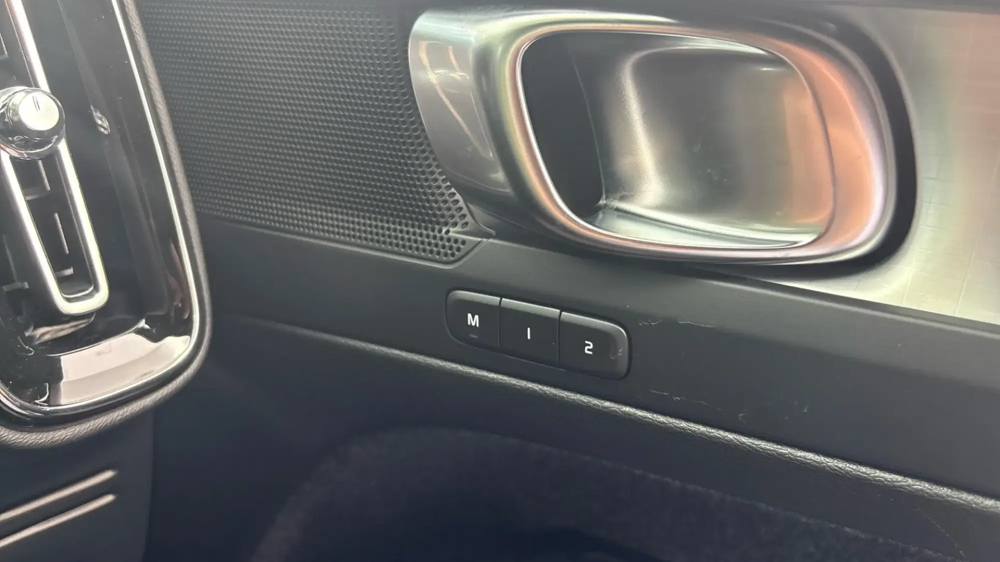 Volvo XC40 Image 28