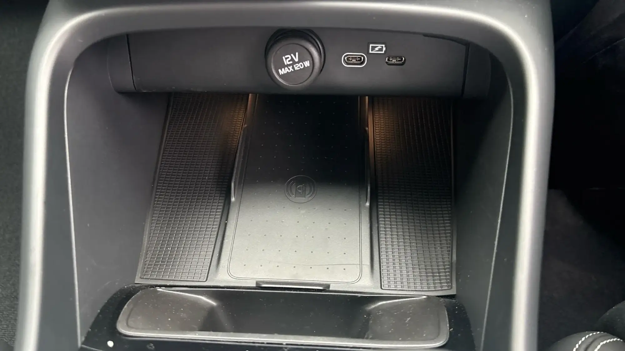 Volvo XC40 Image 30