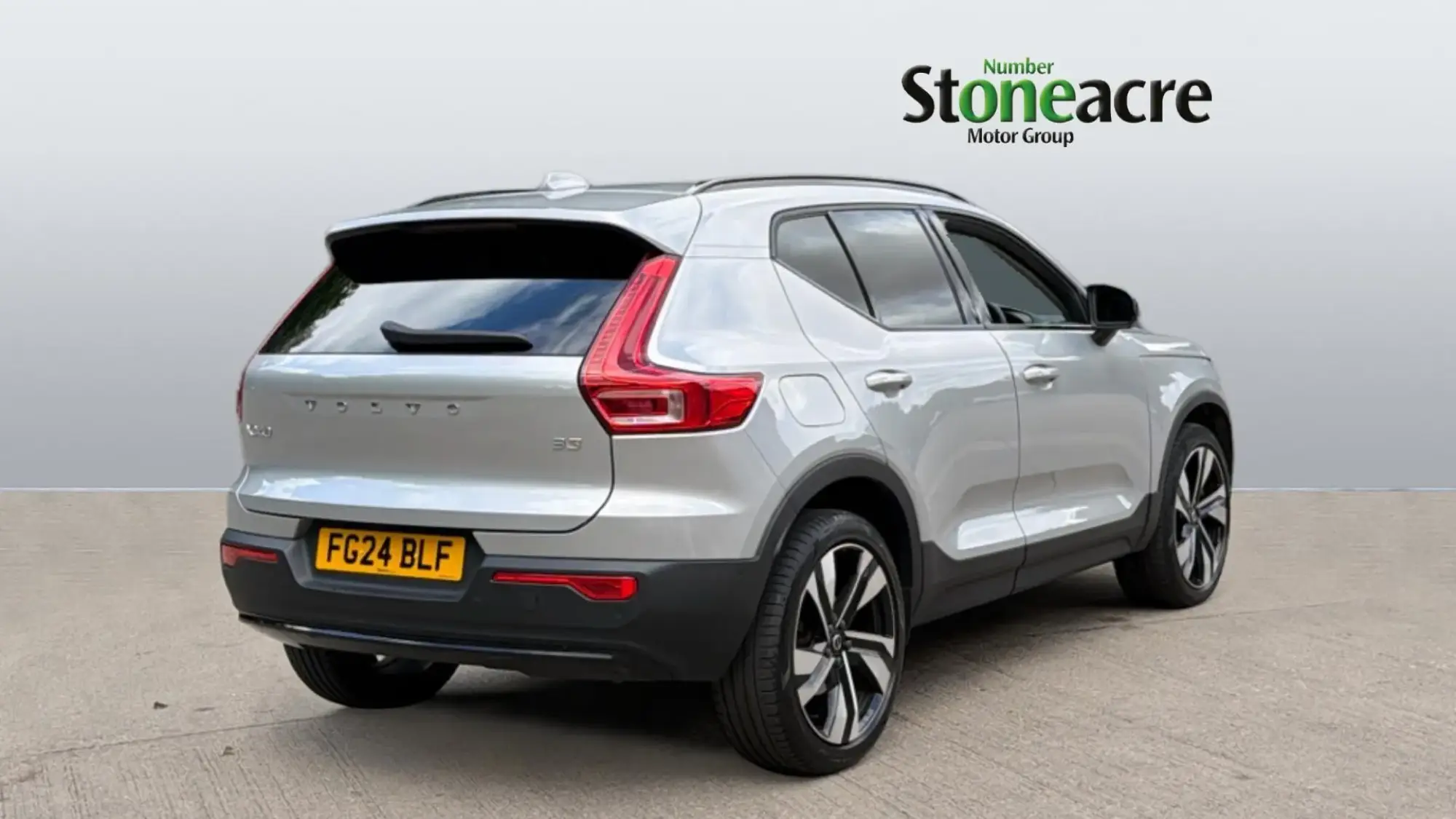 Volvo XC40 Image 2