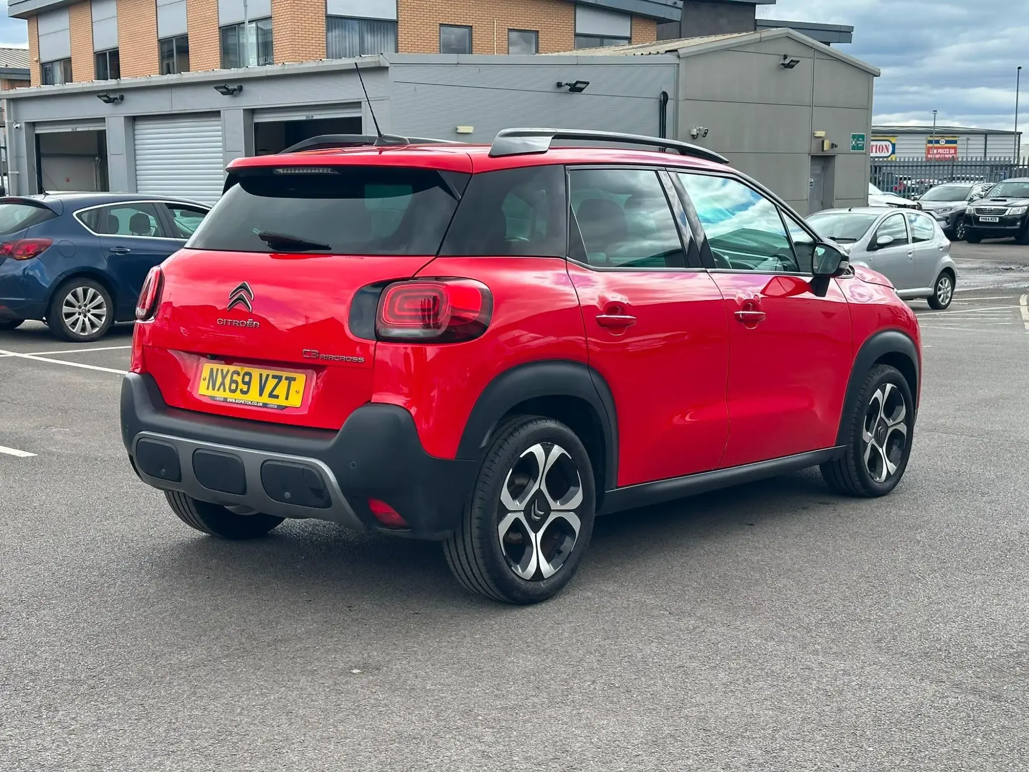Citroen C3 Aircross 1.2 PureTech 110 Flair 5dr [6 speed] NX69VZT Image 2