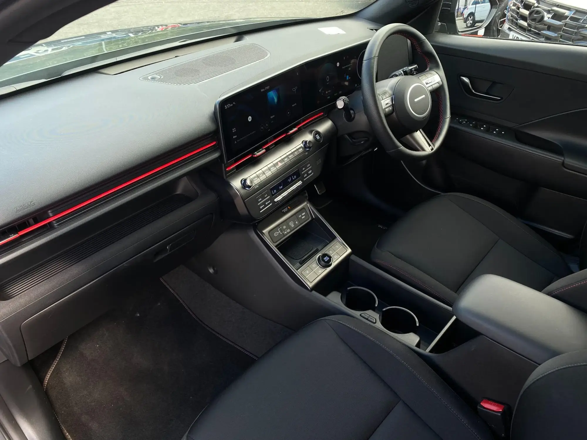 Hyundai KONA Image 10