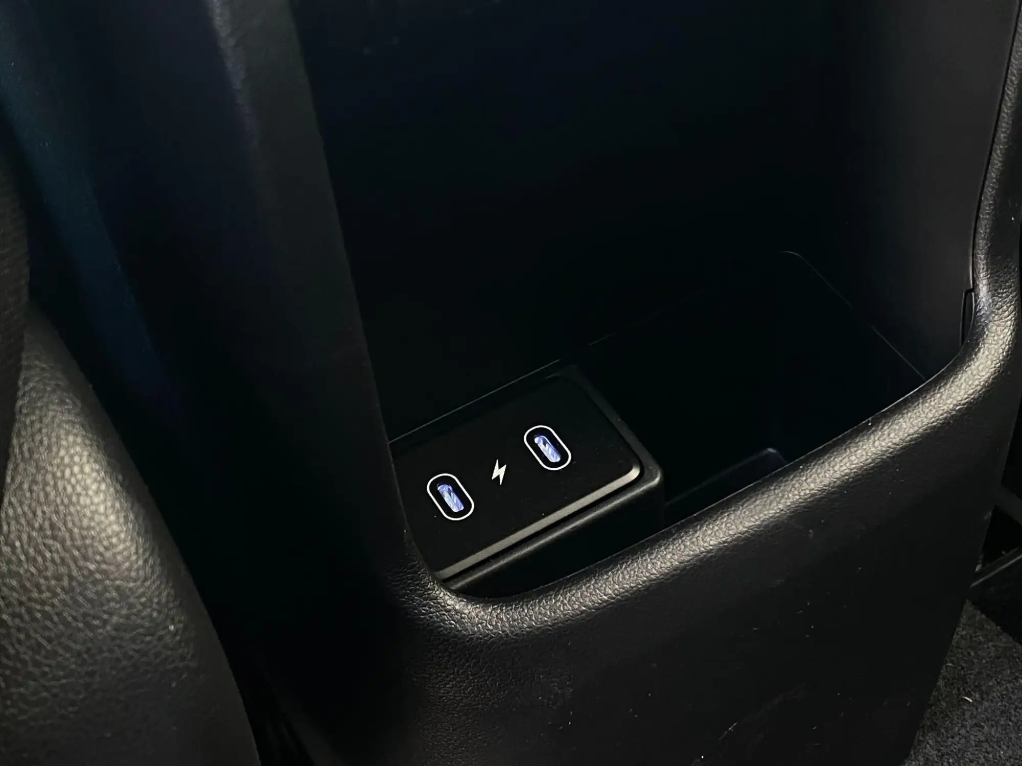 Hyundai KONA Image 17