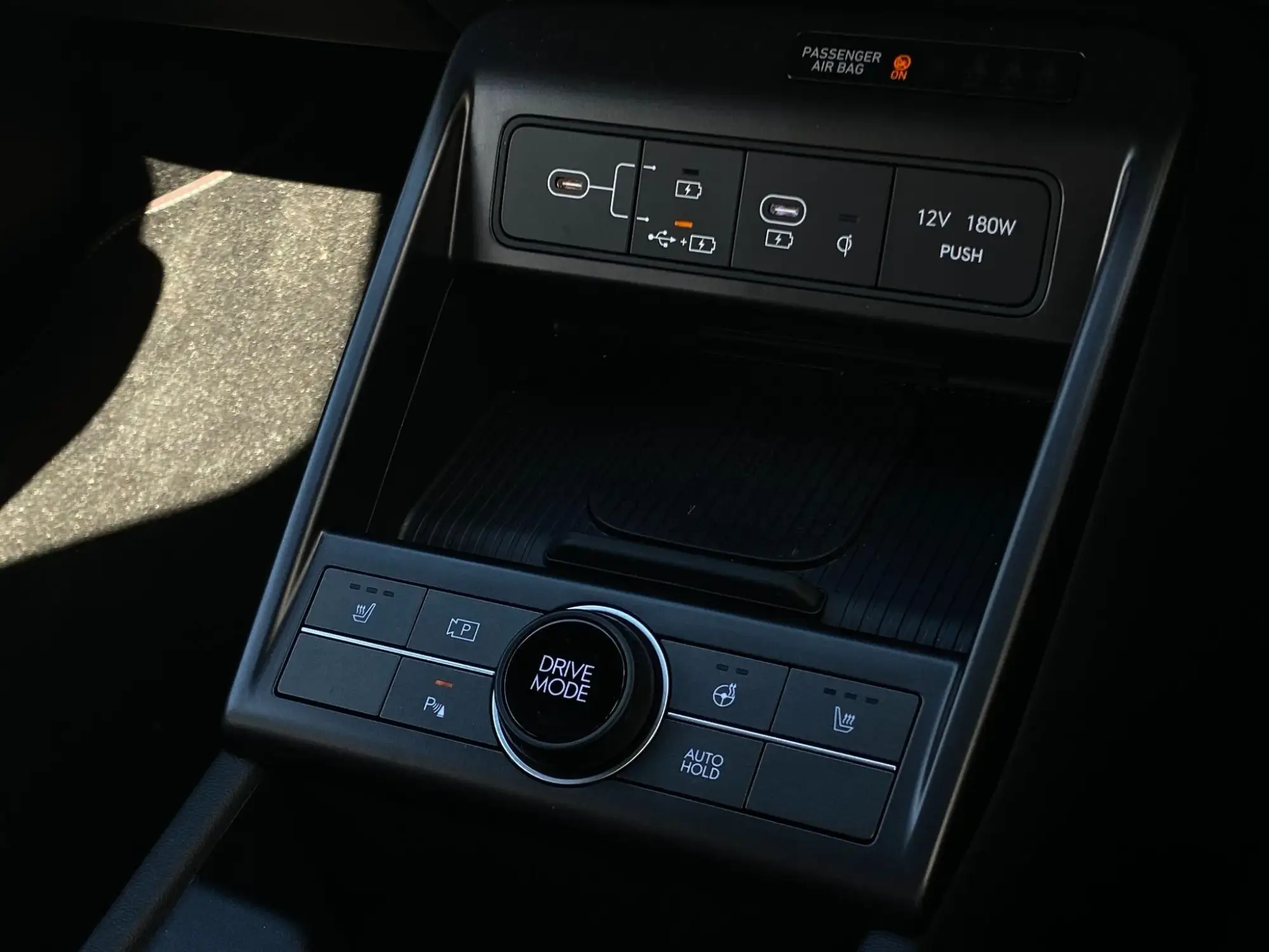 Hyundai KONA Image 25