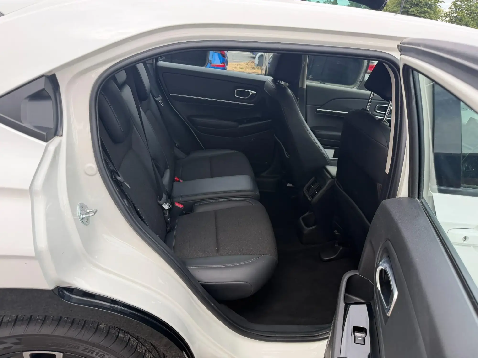 Honda HR-V Hybrid Image 12