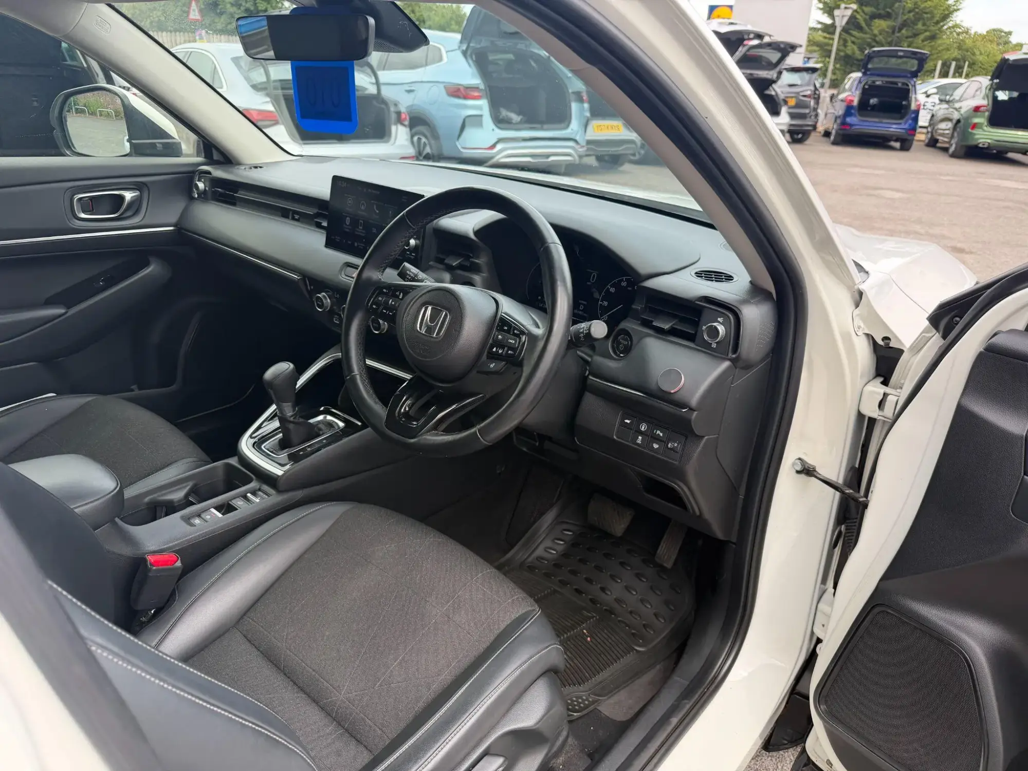 Honda HR-V Hybrid Image 17