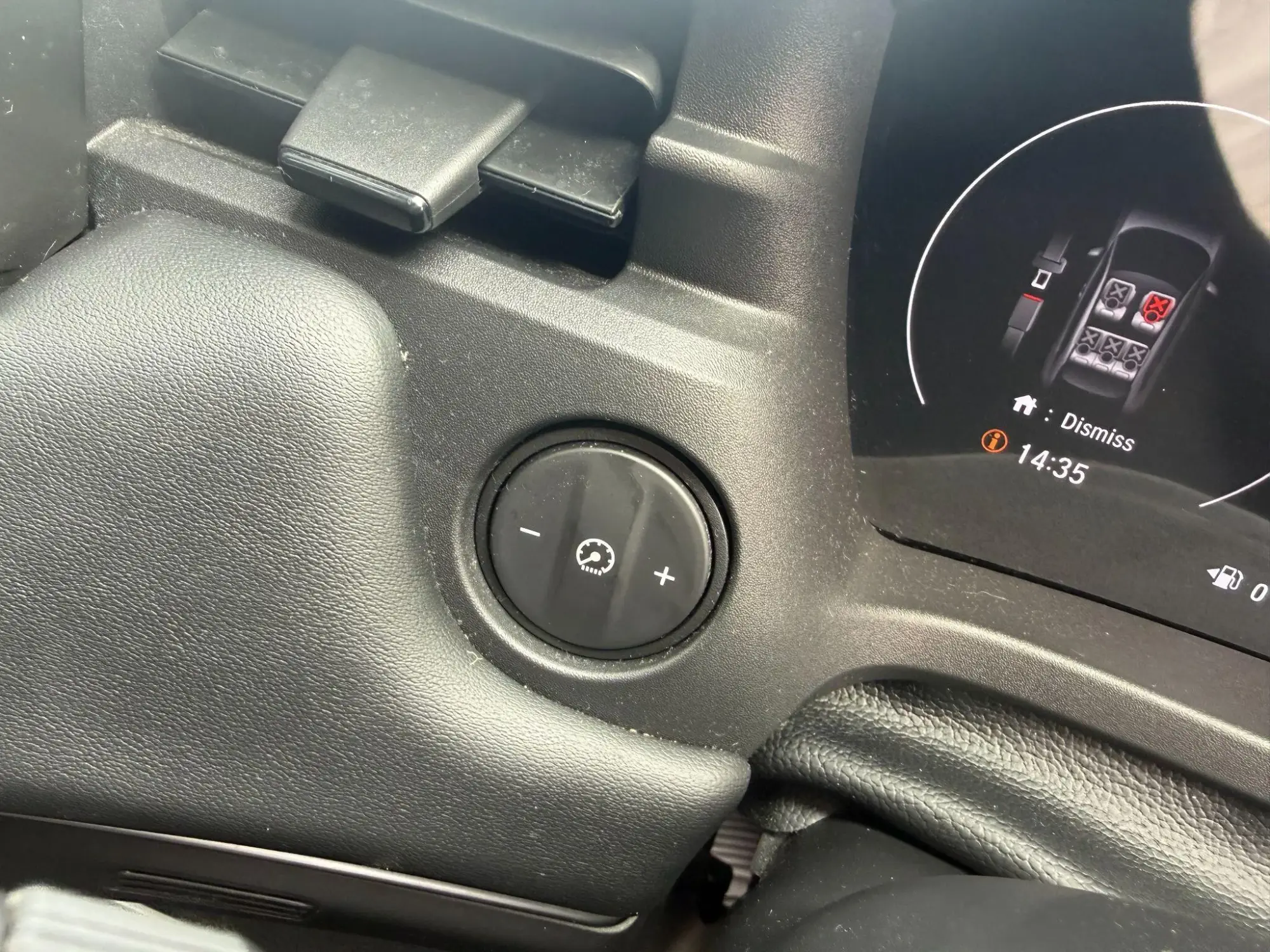 Honda HR-V Hybrid Image 23