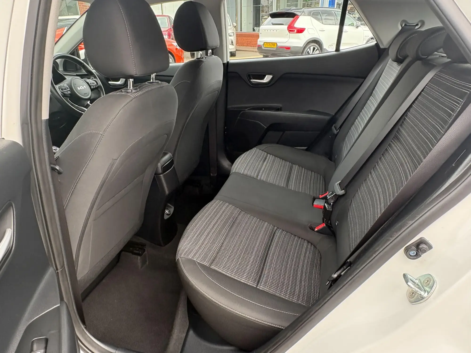 Kia Stonic Image 12 Kia Stonic Image 12