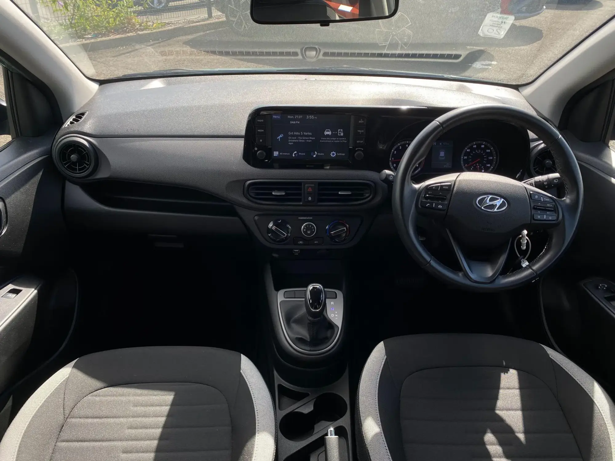 Hyundai i10 Image 10