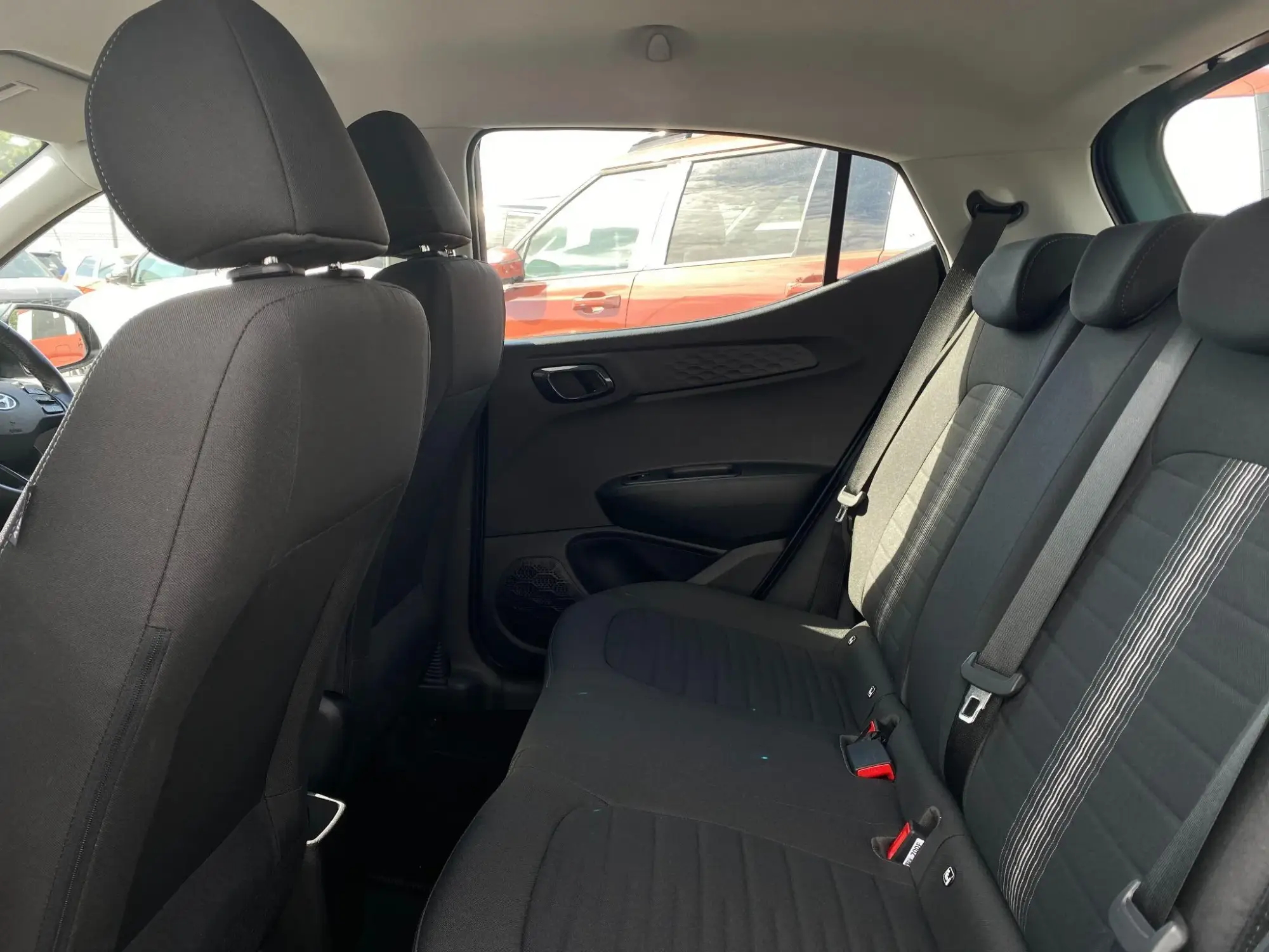 Hyundai i10 Image 13